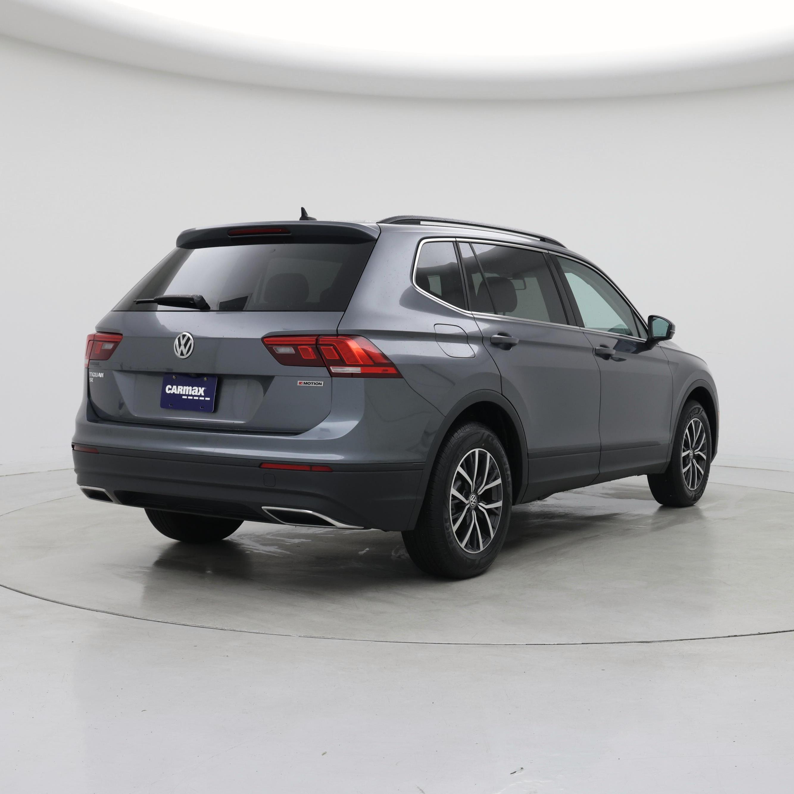 Thumbnail: 2019 Volkswagen Tiguan - 8
