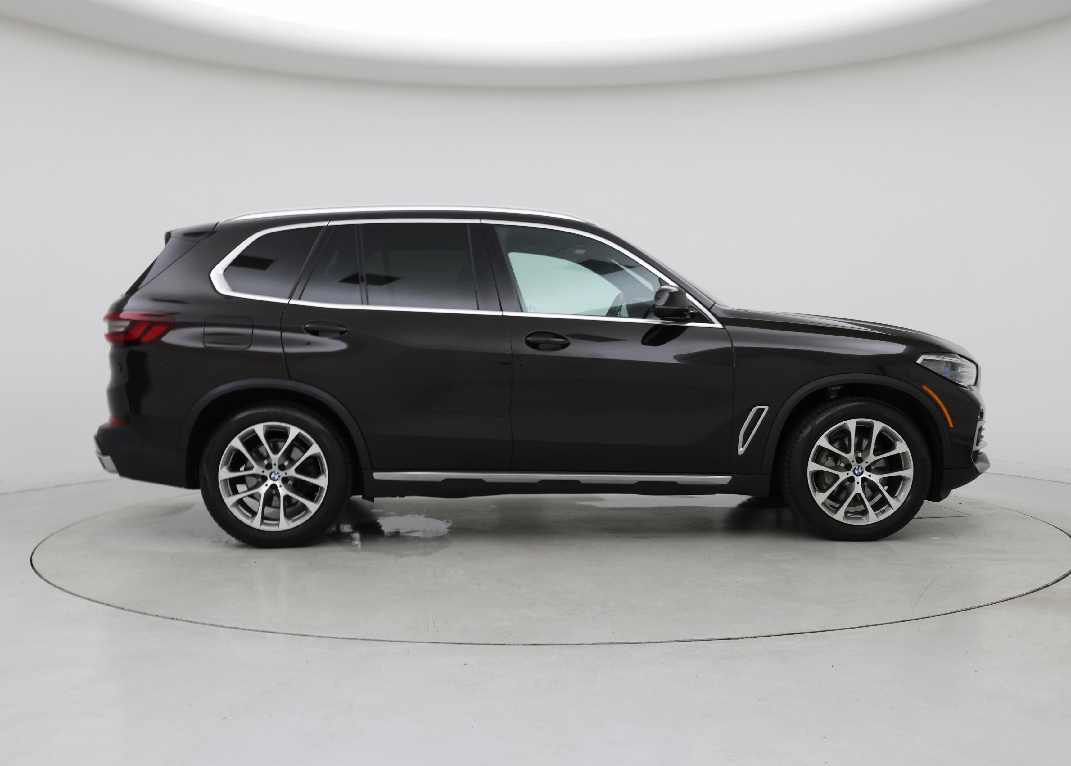 Thumbnail: 2021 BMW X5 - 7