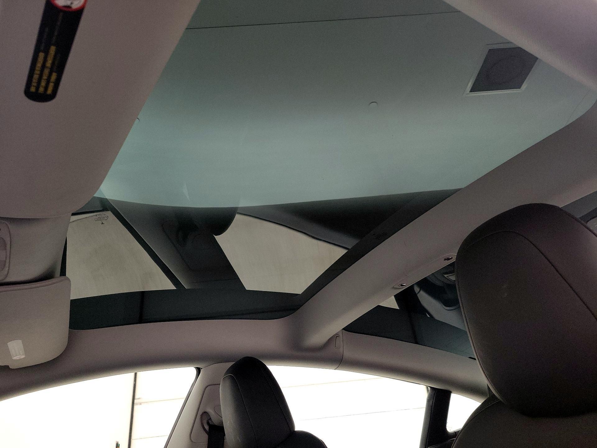 Thumbnail: 2022 Tesla Model 3 - 19