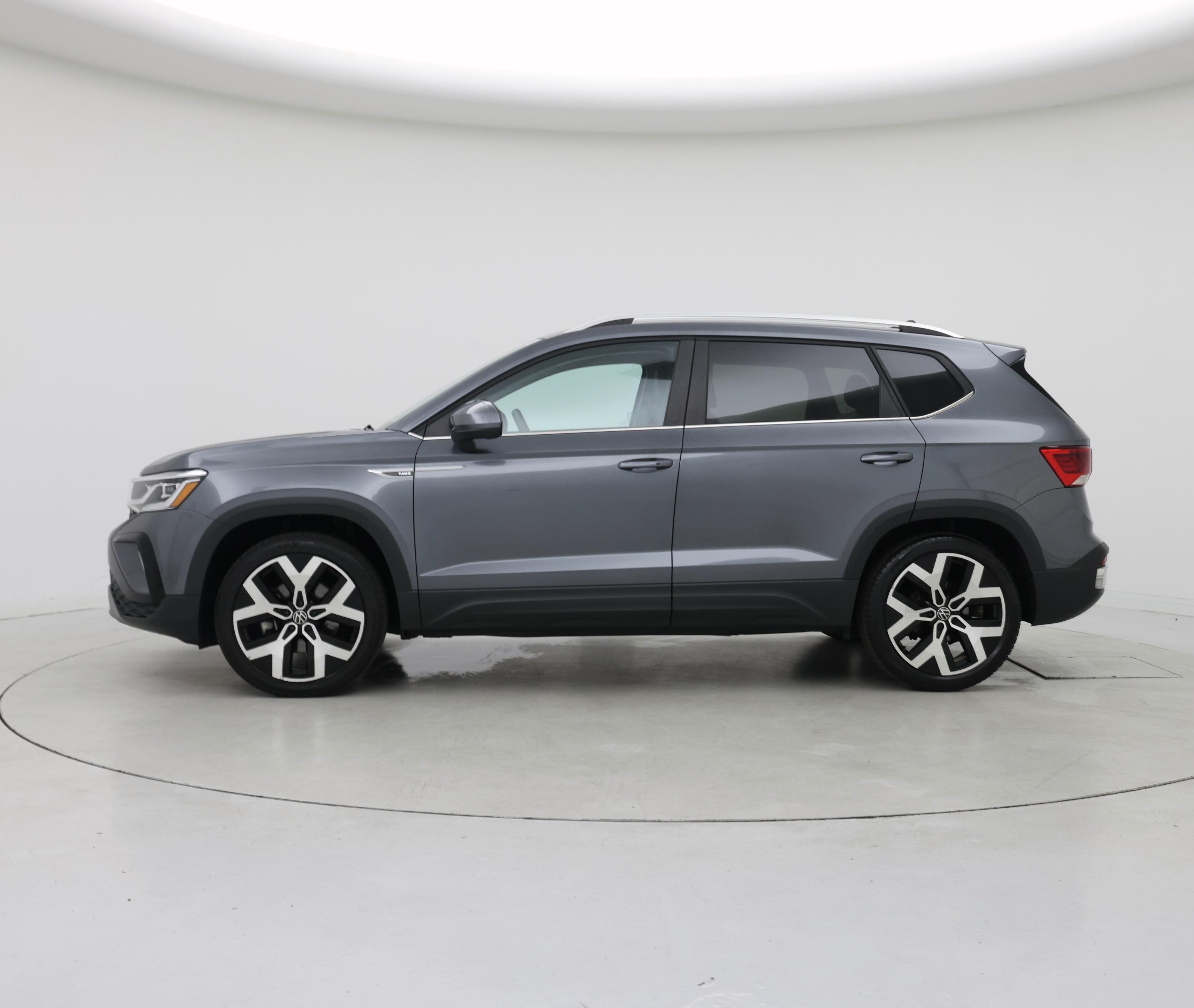 Thumbnail: 2022 Volkswagen Taos - 3