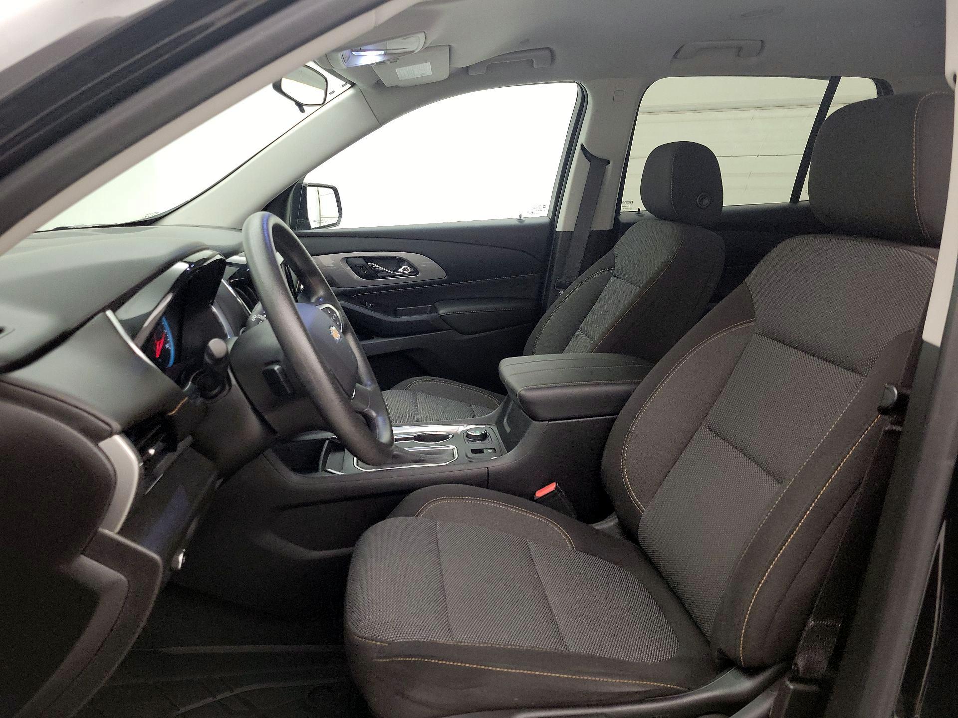 Thumbnail: 2020 Chevrolet Traverse - 11