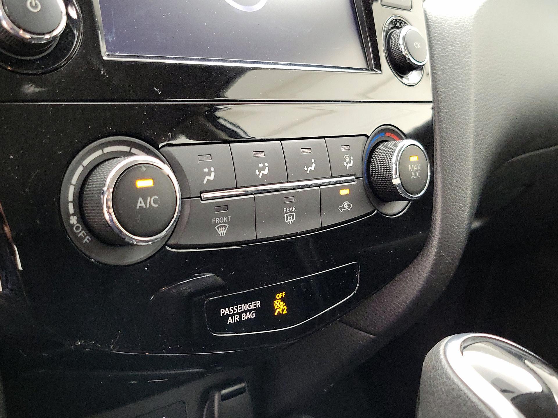 Thumbnail: 2019 Nissan Rogue Sport - 16