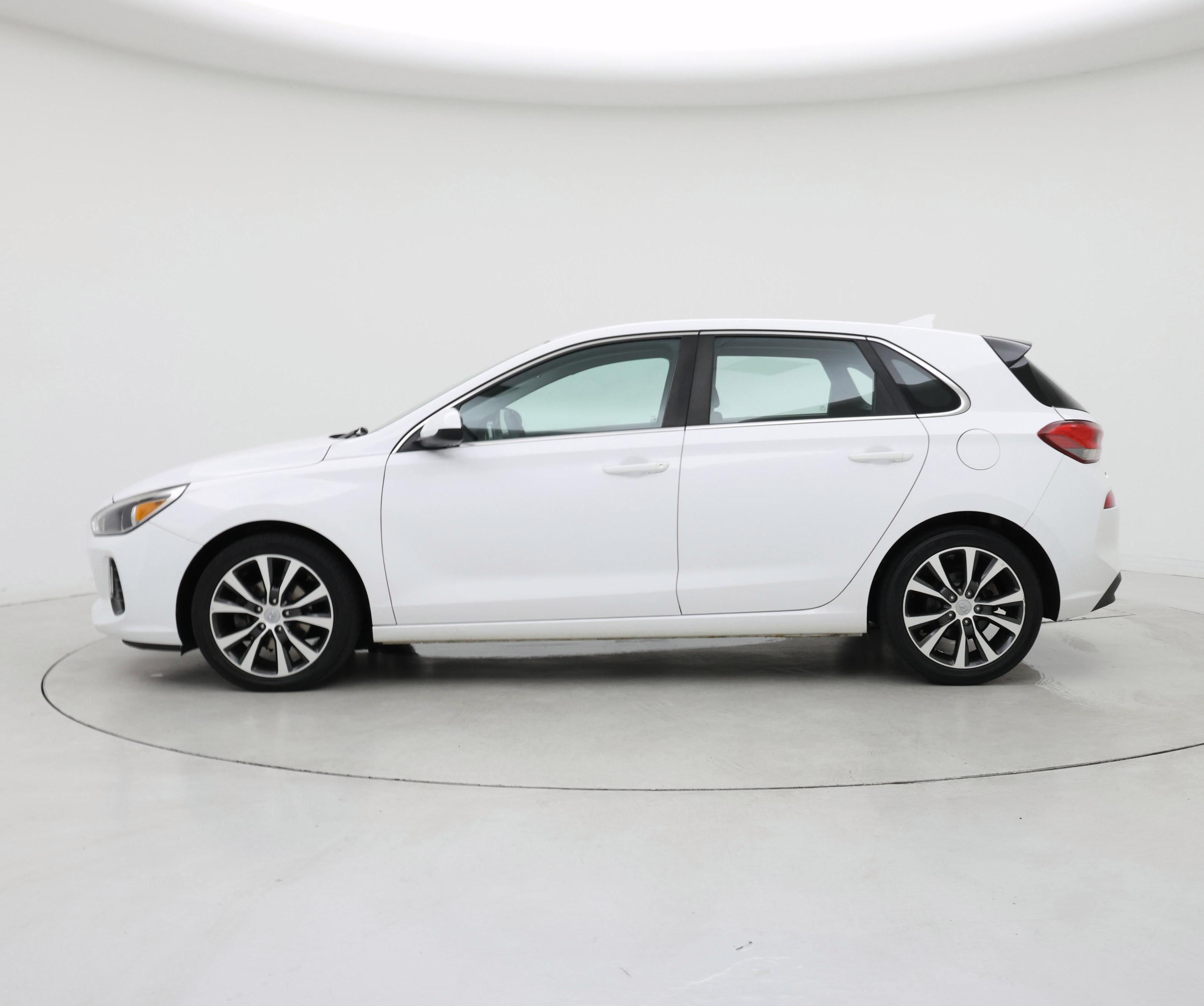 Thumbnail: 2018 Hyundai Elantra - 3