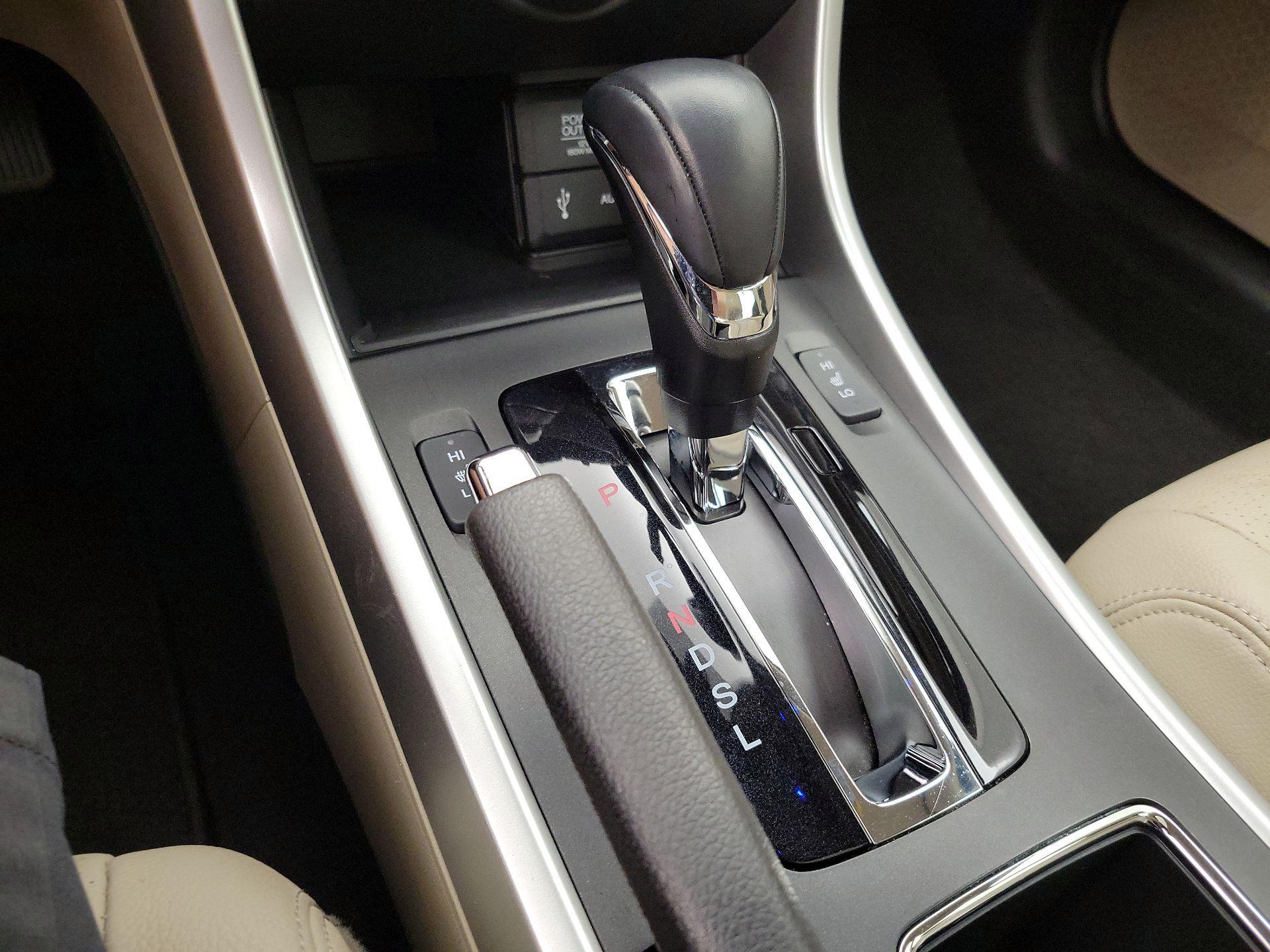 Thumbnail: 2015 Honda Accord - 18