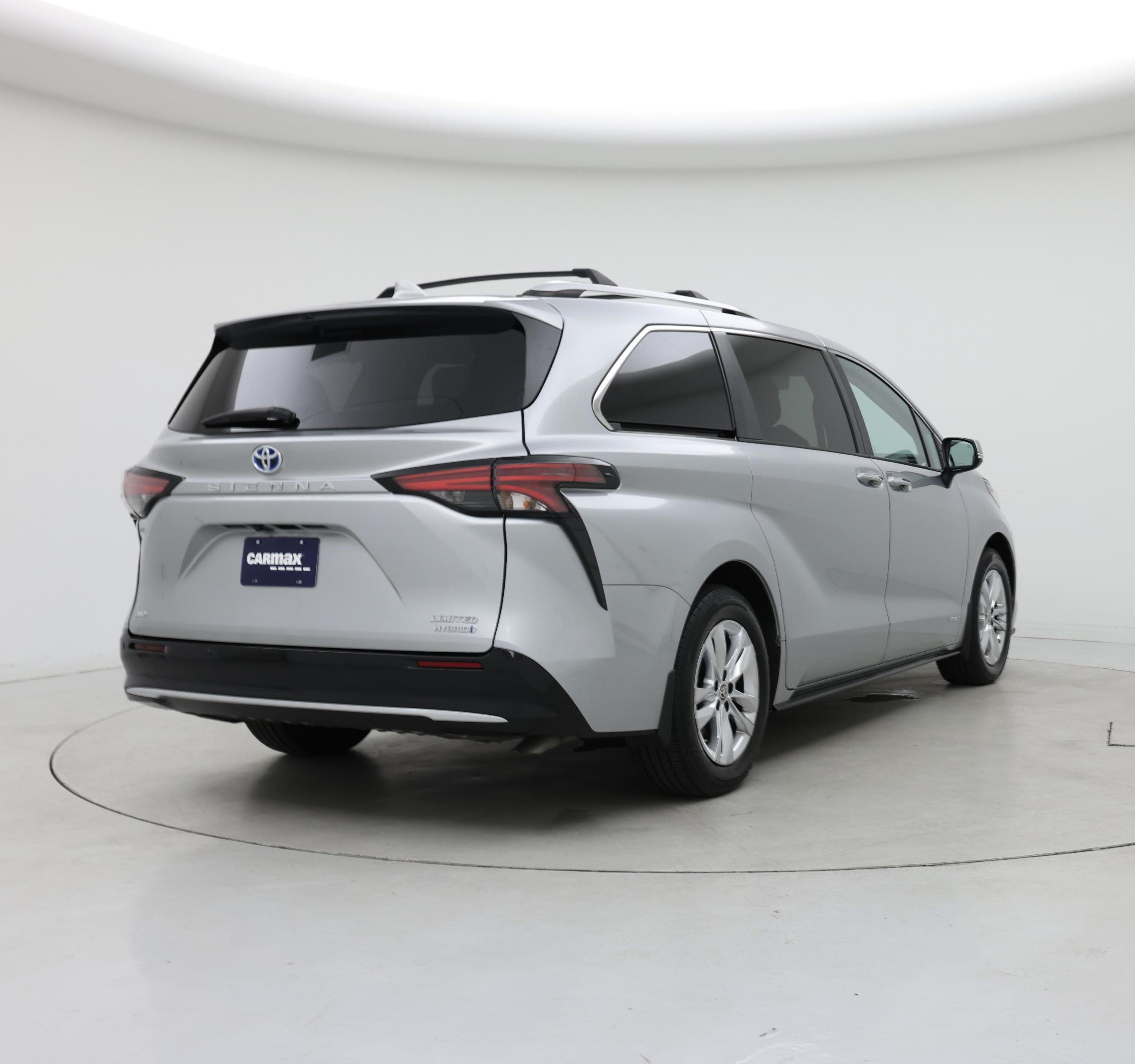 Thumbnail: 2021 Toyota Sienna - 8