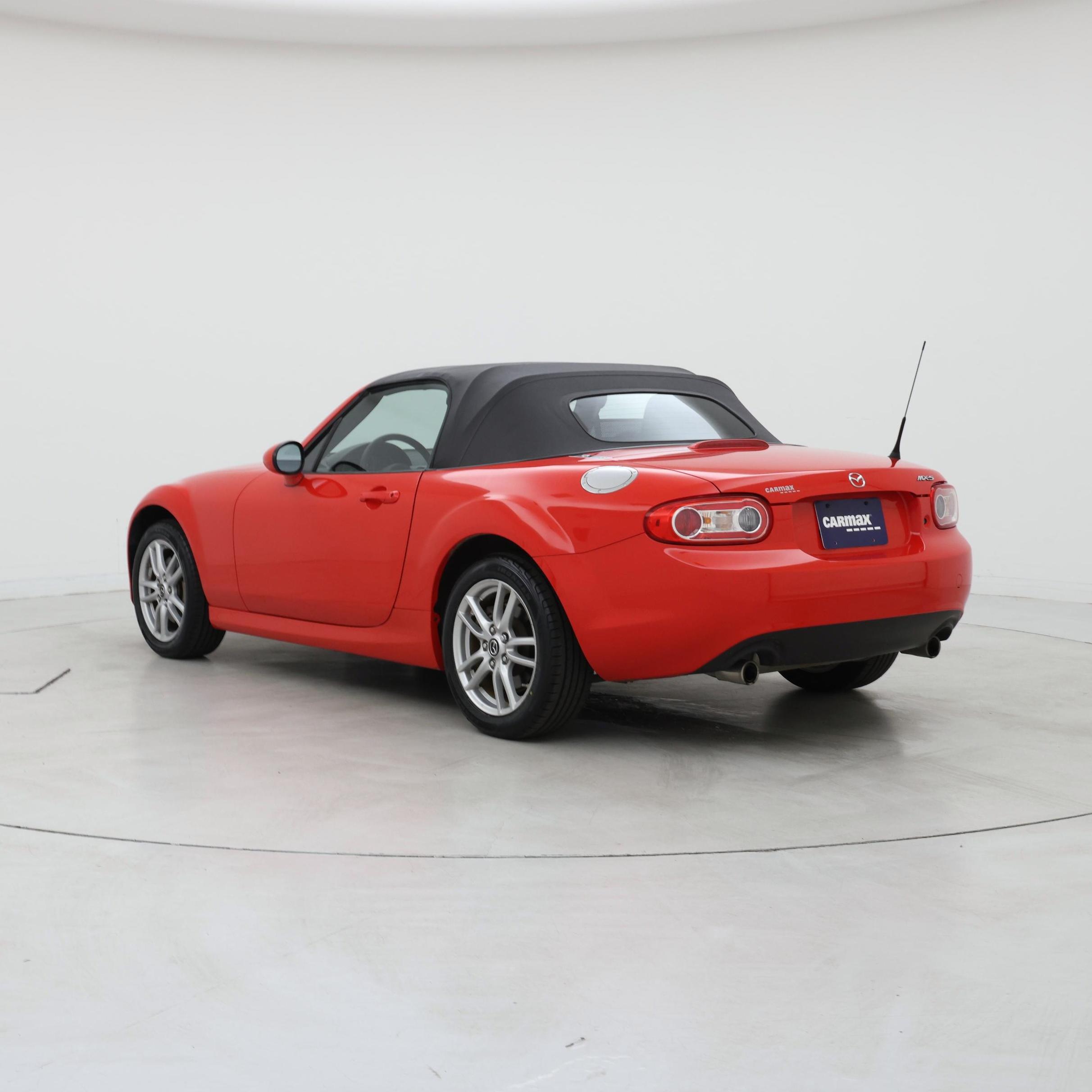 Thumbnail: 2014 Mazda MX-5 Miata - 2
