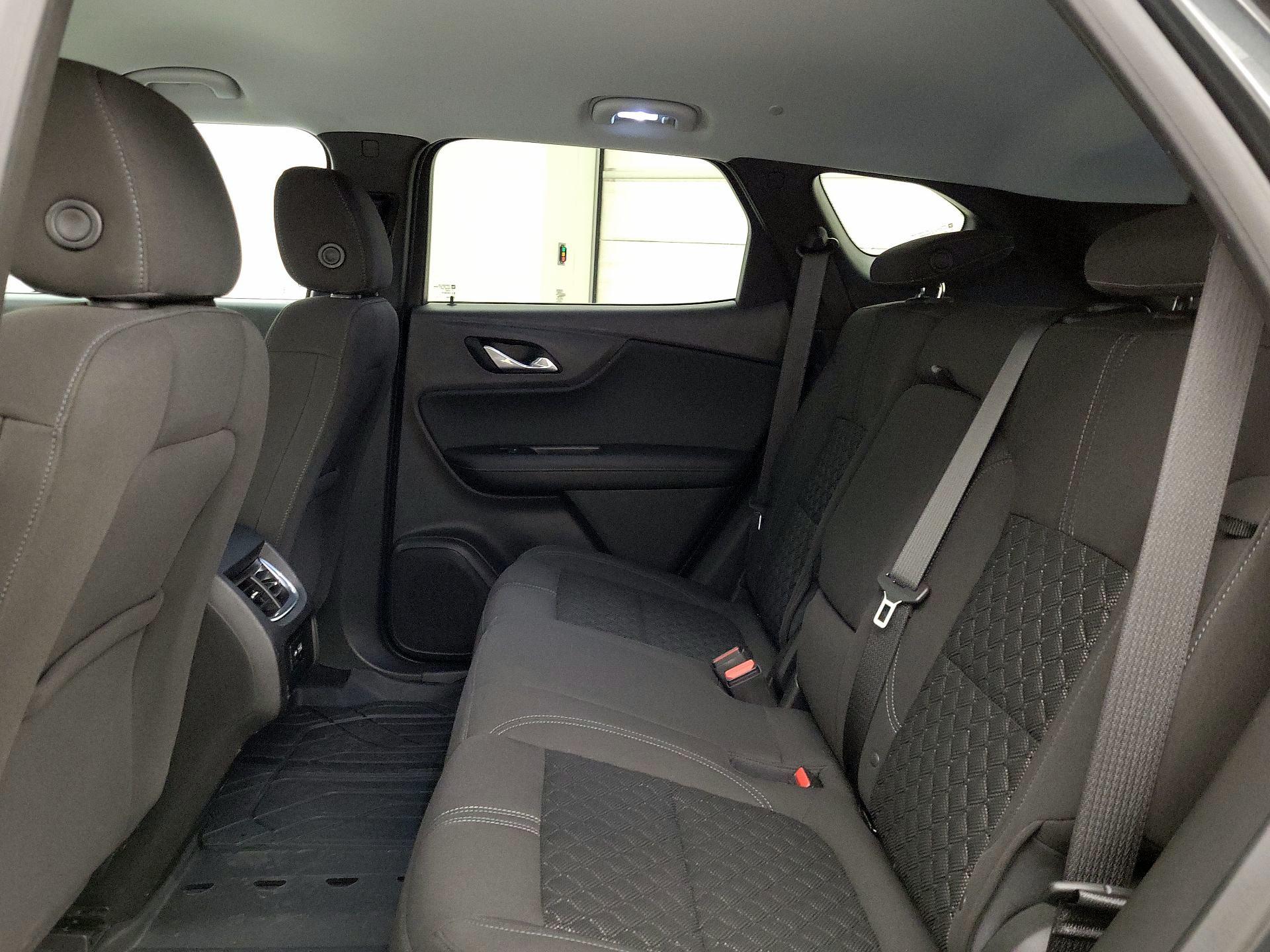 Thumbnail: 2019 Chevrolet Blazer - 19