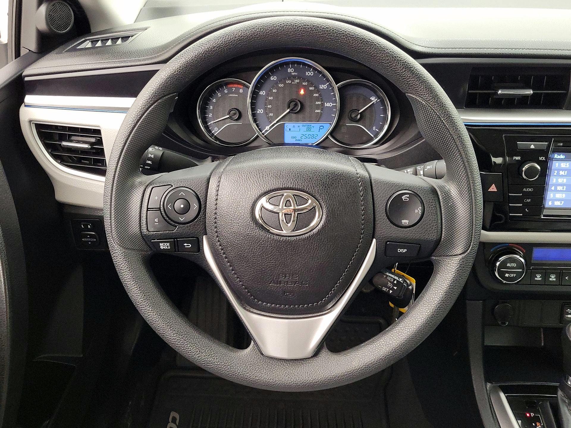 Thumbnail: 2016 Toyota Corolla - 10