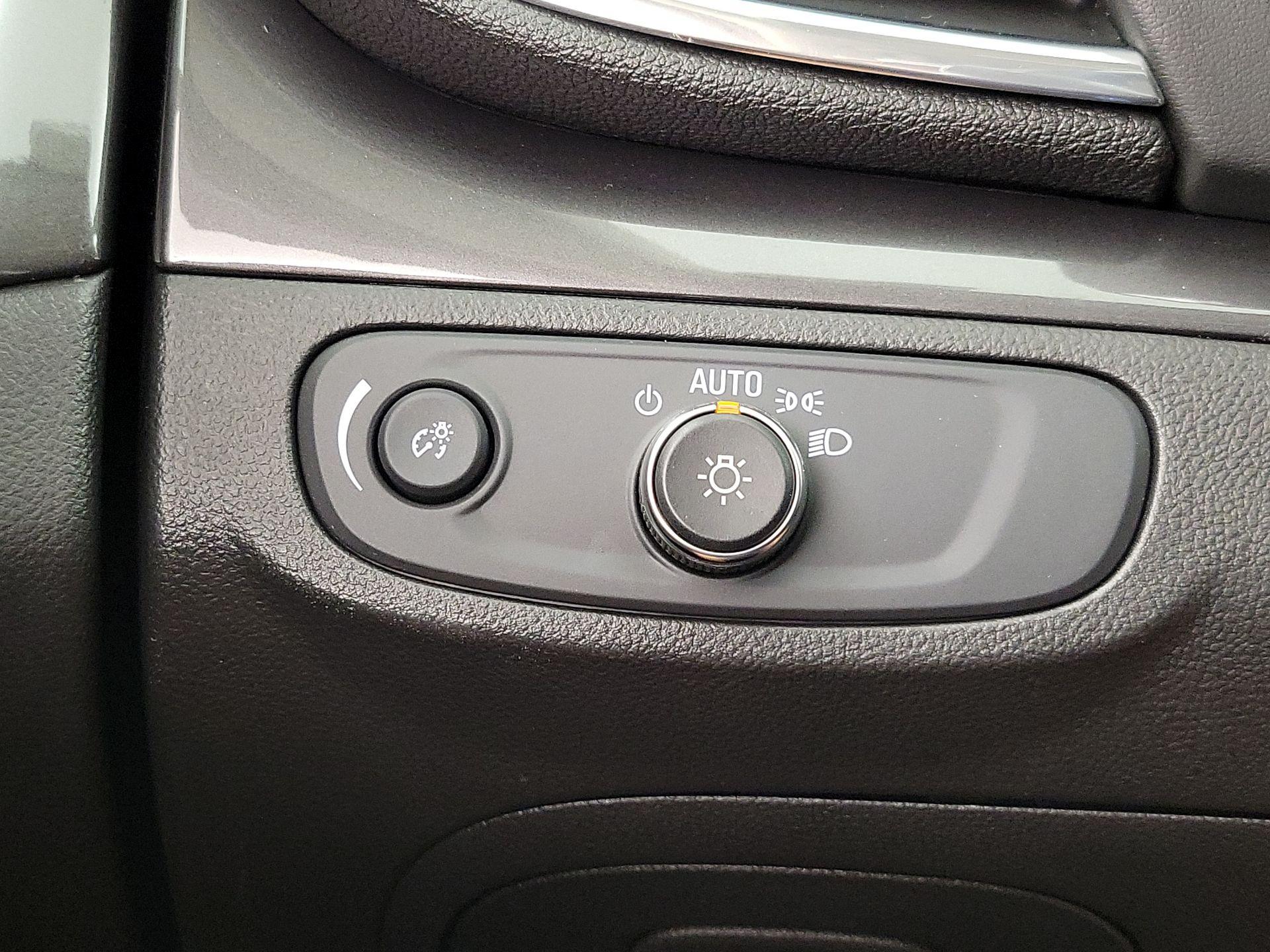 Thumbnail: 2020 Buick Encore - 13