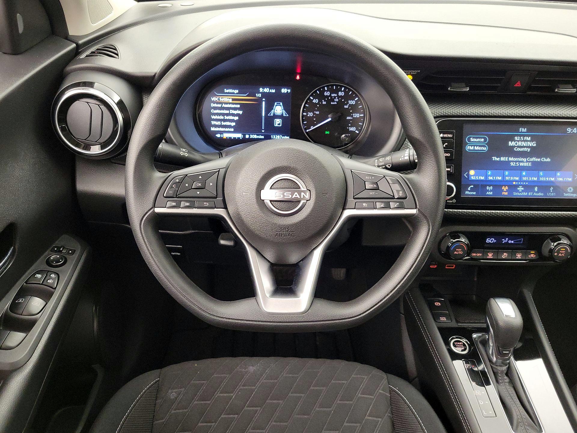 Thumbnail: 2022 Nissan Kicks - 10