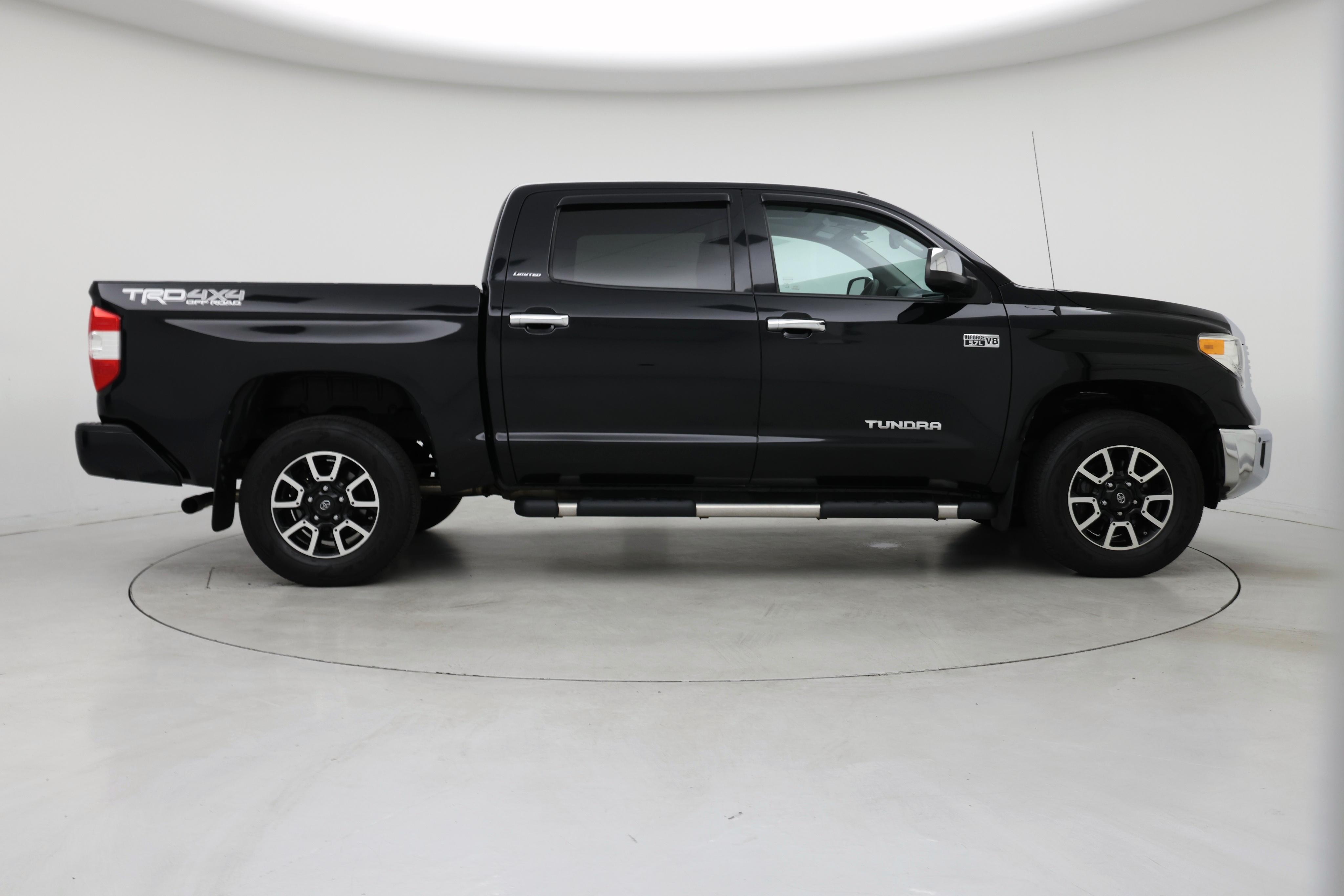 Thumbnail: 2017 Toyota Tundra - 7
