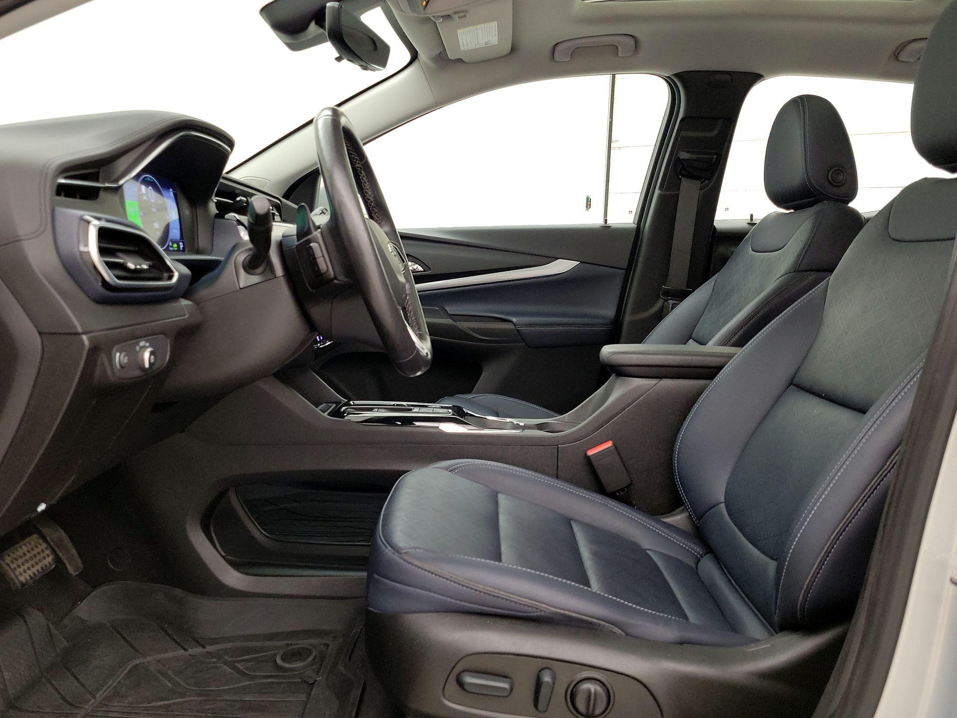 Thumbnail: 2022 Chevrolet Bolt EUV - 11