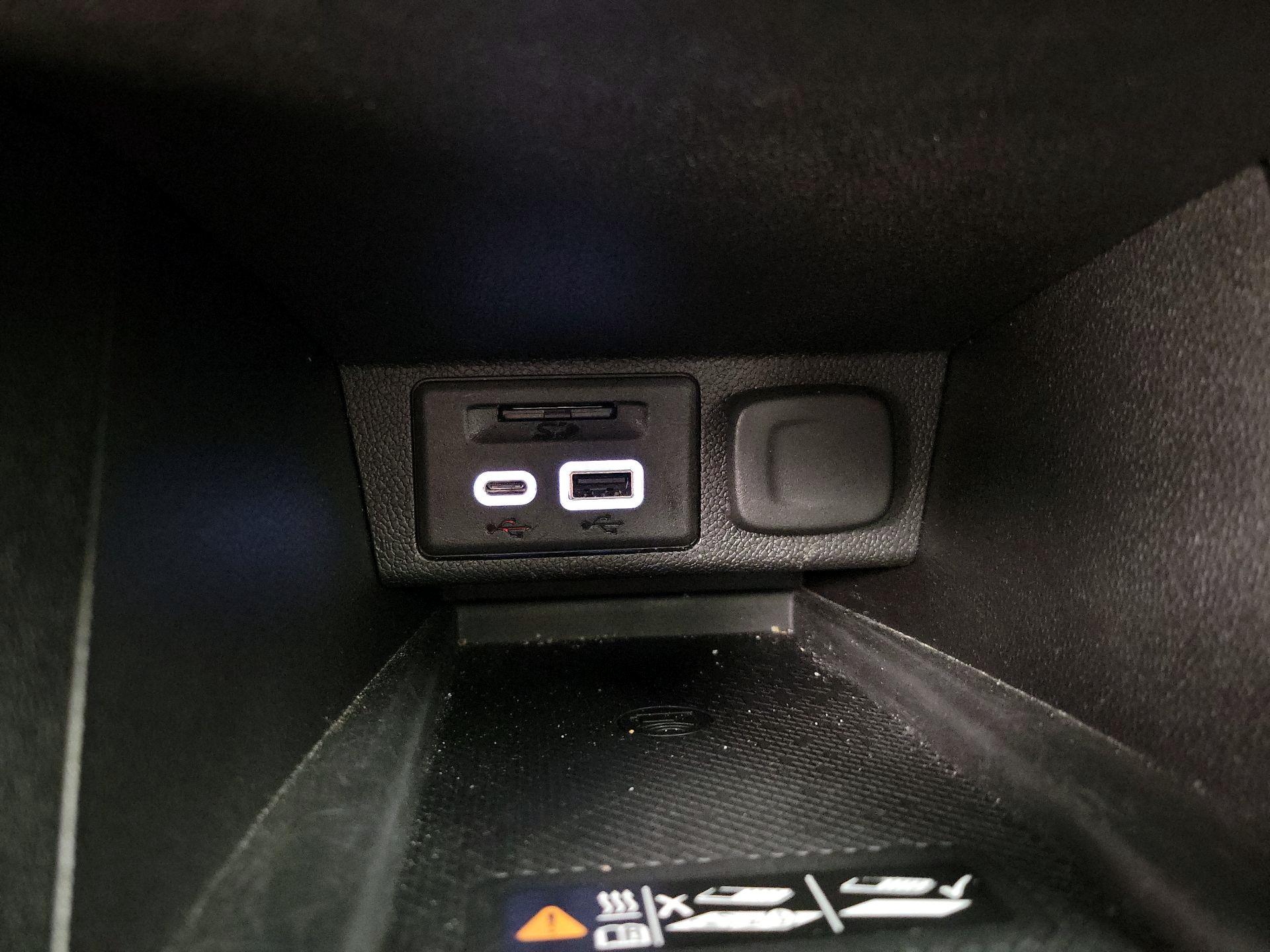Thumbnail: 2022 Chevrolet Bolt EUV - 18