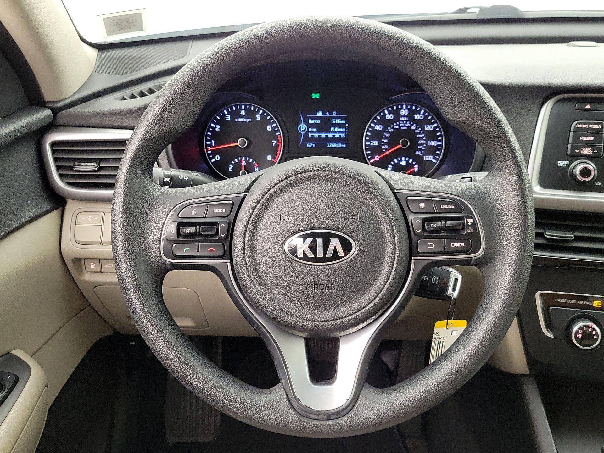Thumbnail: 2016 Kia Optima - 10