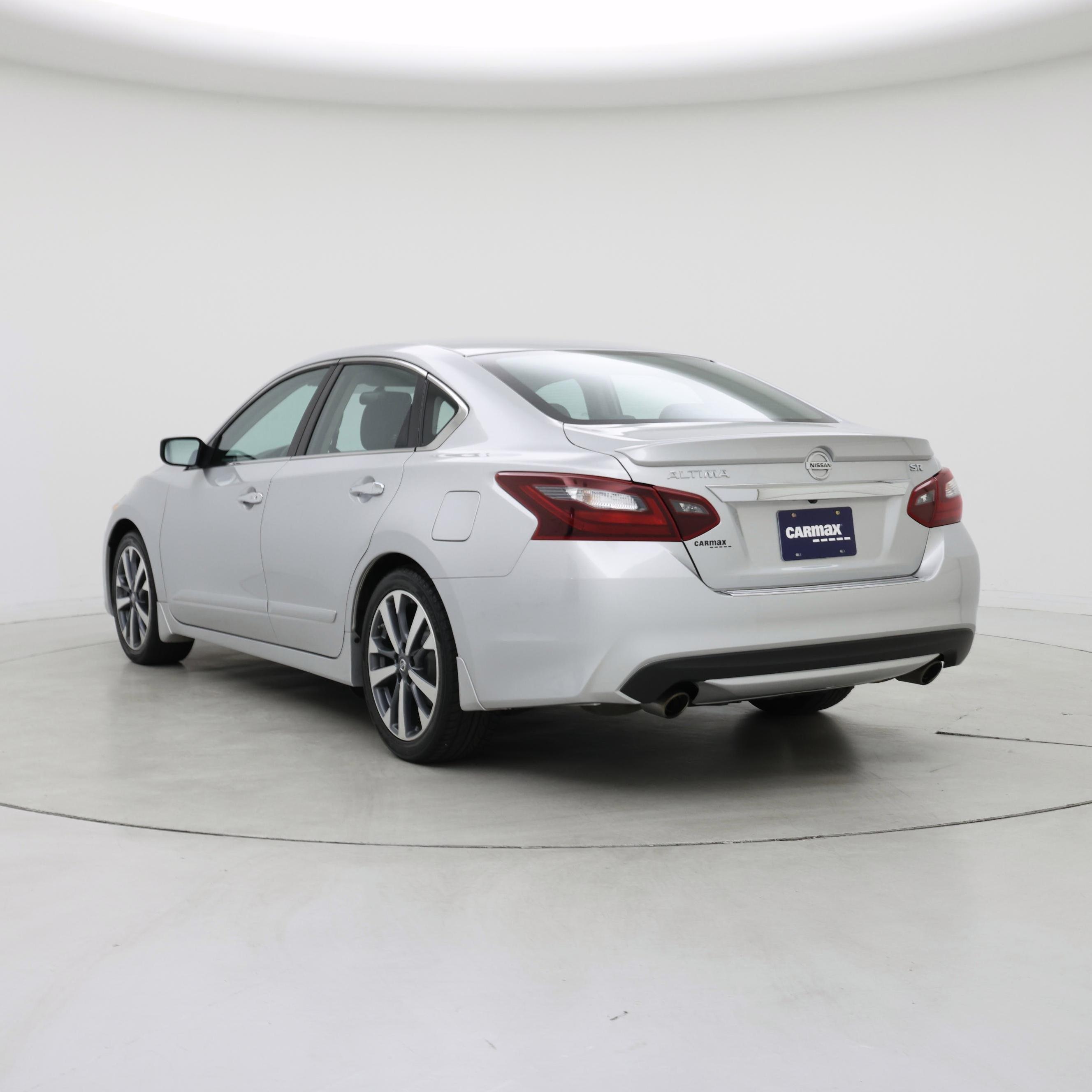 Thumbnail: 2017 Nissan Altima - 2