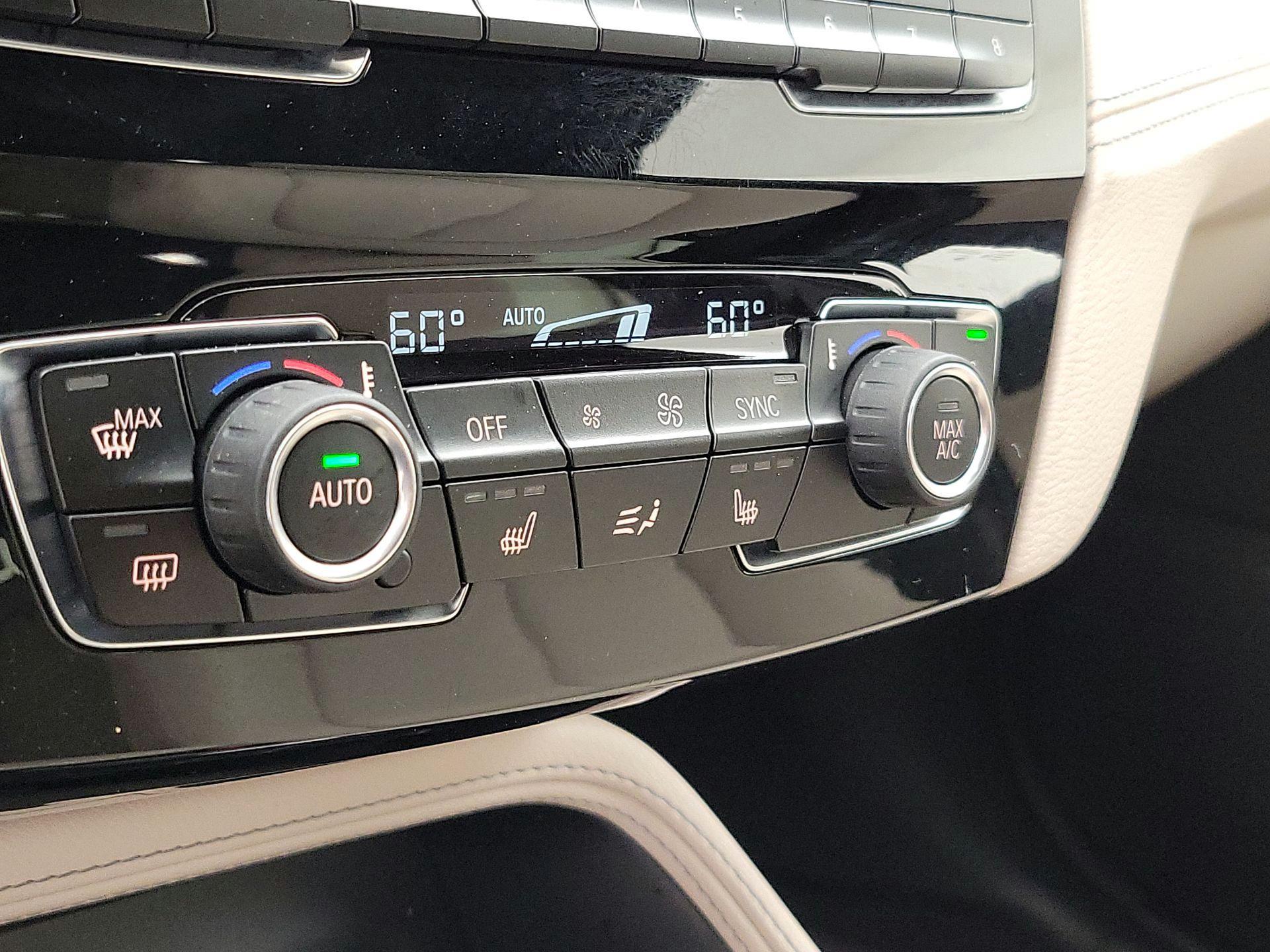 Thumbnail: 2021 BMW X1 - 16