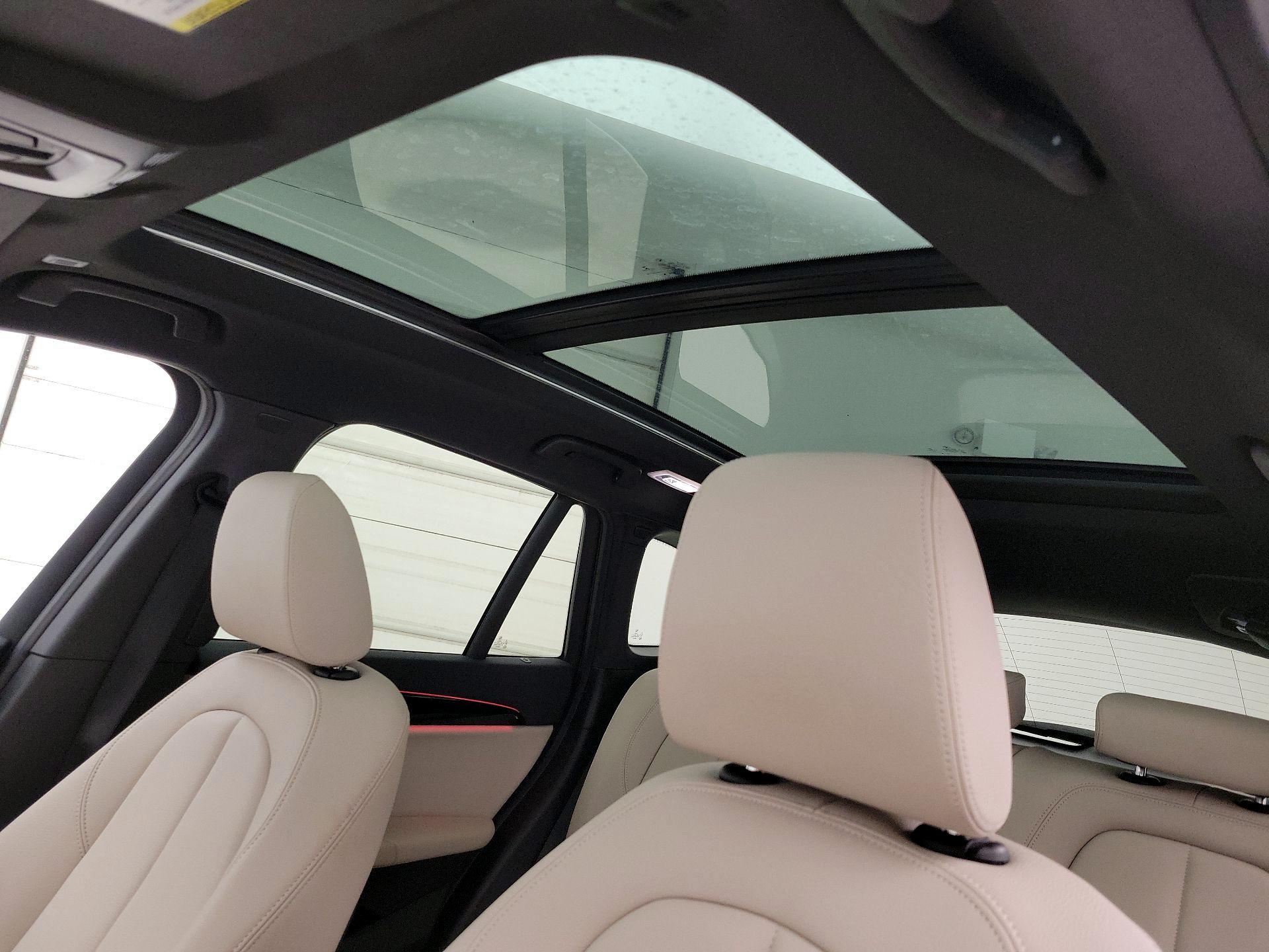 Thumbnail: 2021 BMW X1 - 19