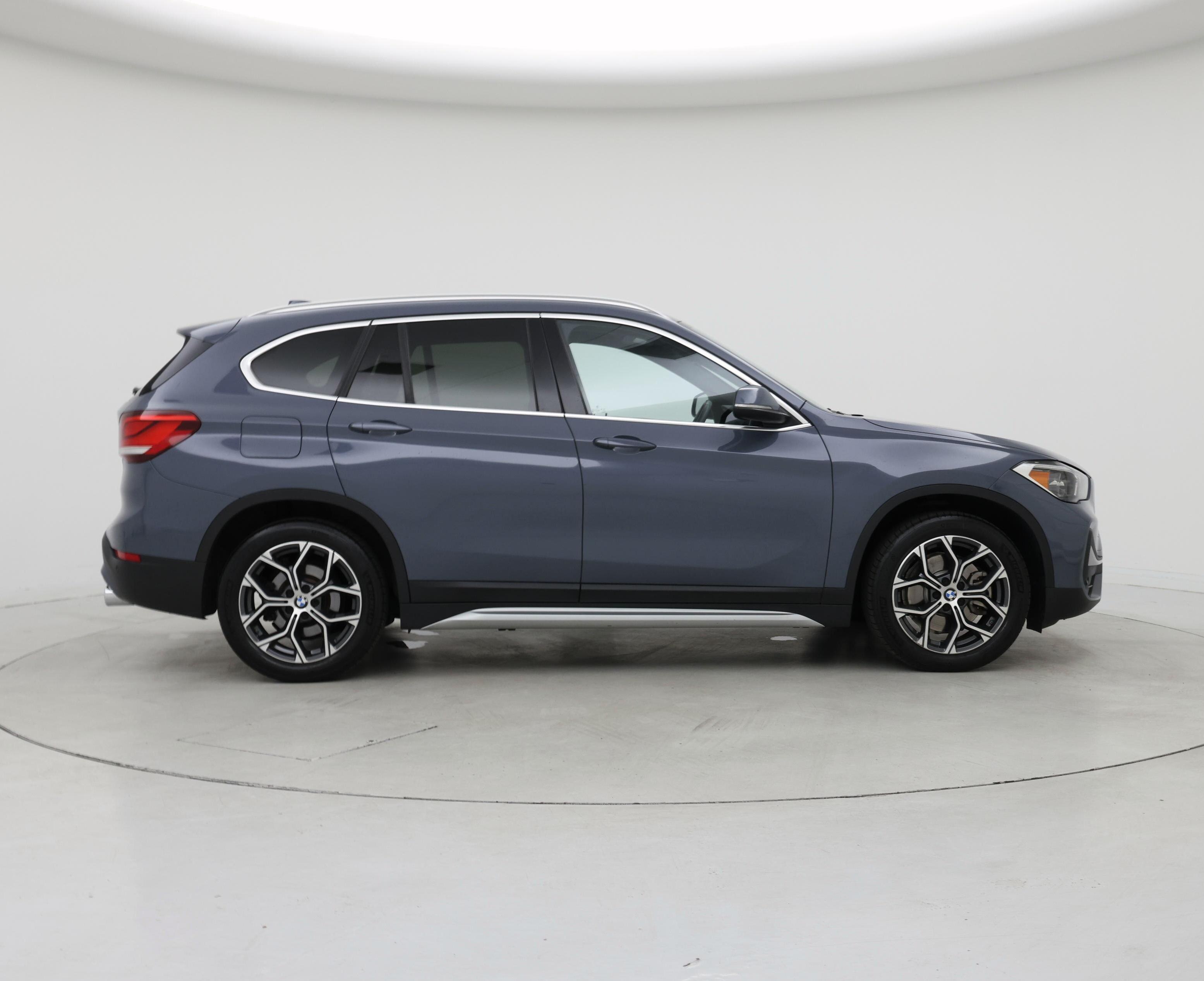 Thumbnail: 2021 BMW X1 - 7