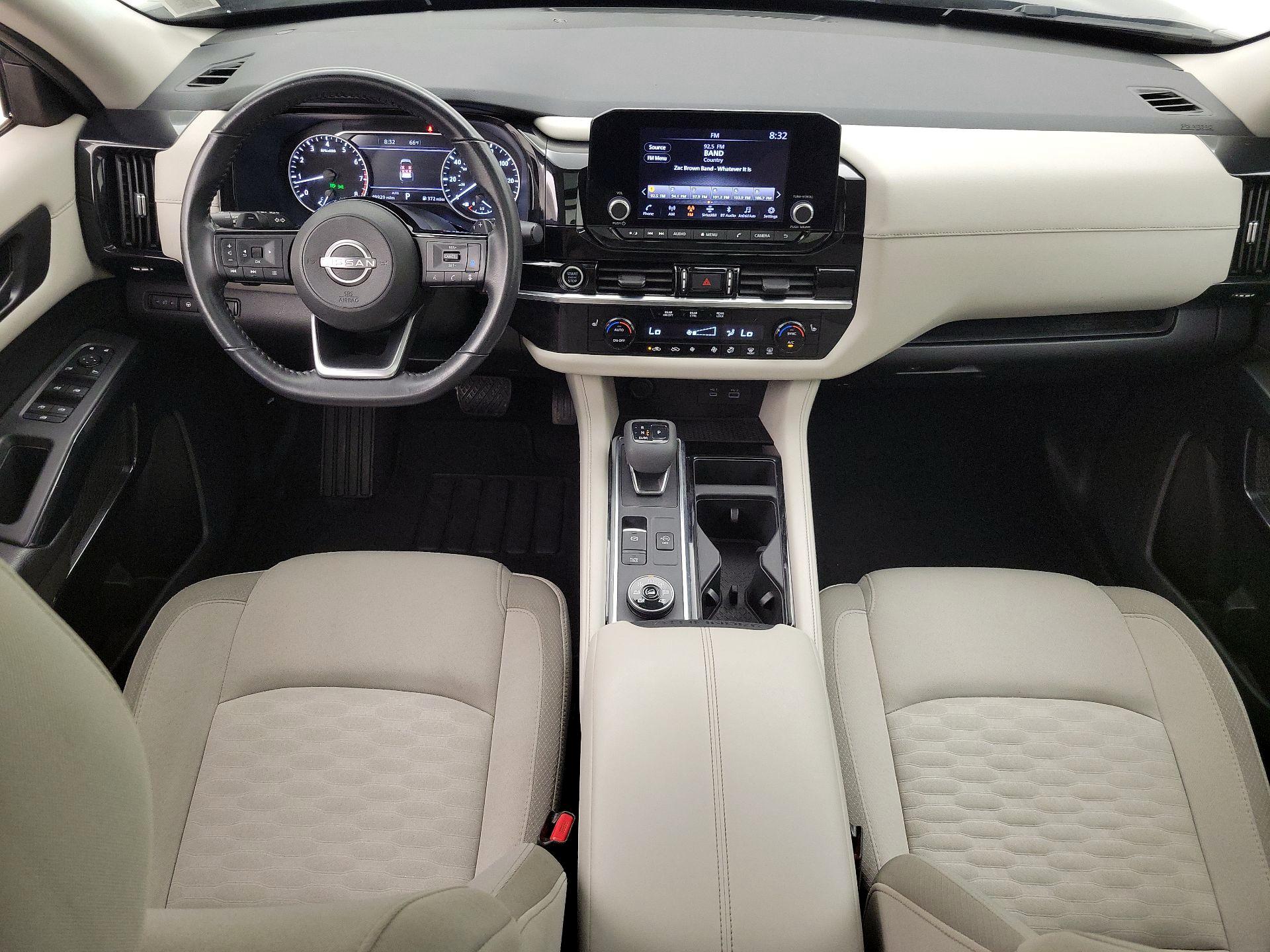 Thumbnail: 2023 Nissan Pathfinder - 9