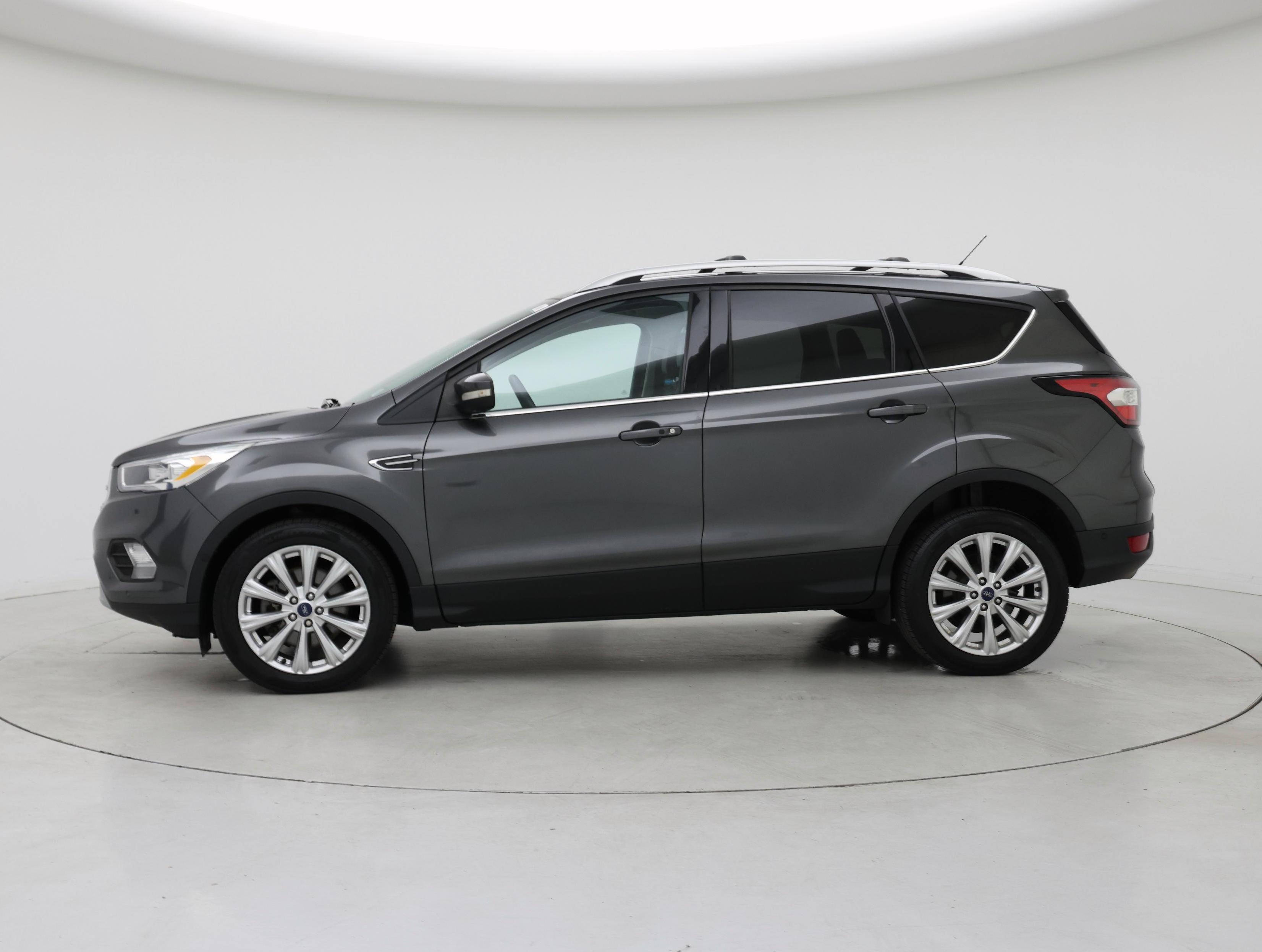 Thumbnail: 2017 Ford Escape - 3