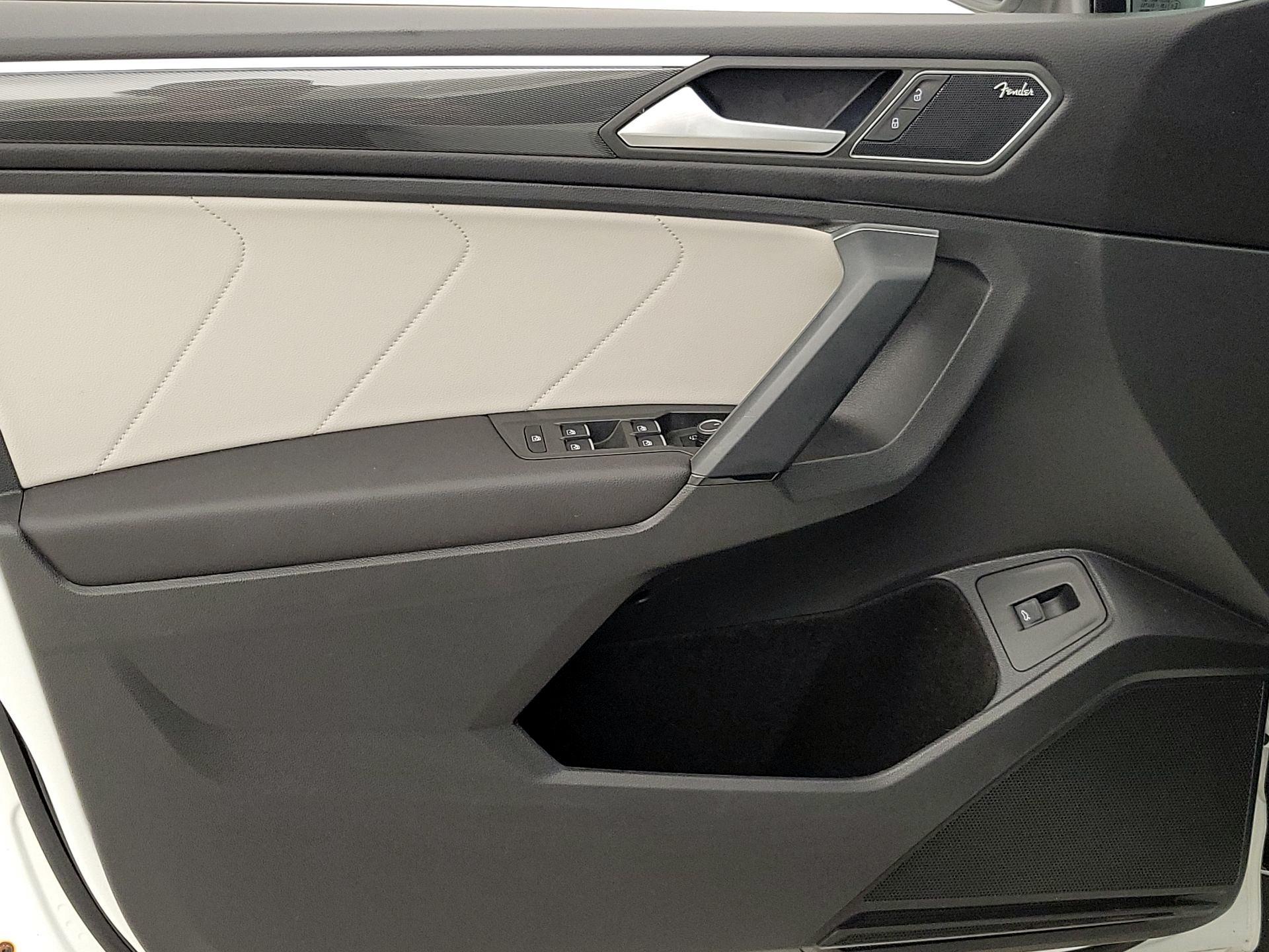 Thumbnail: 2019 Volkswagen Tiguan - 12