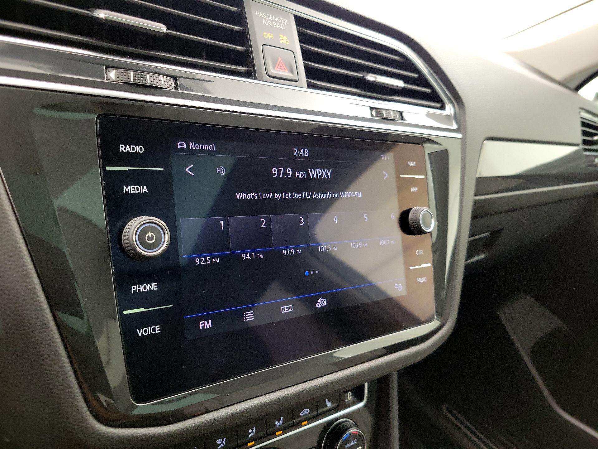 Thumbnail: 2019 Volkswagen Tiguan - 16