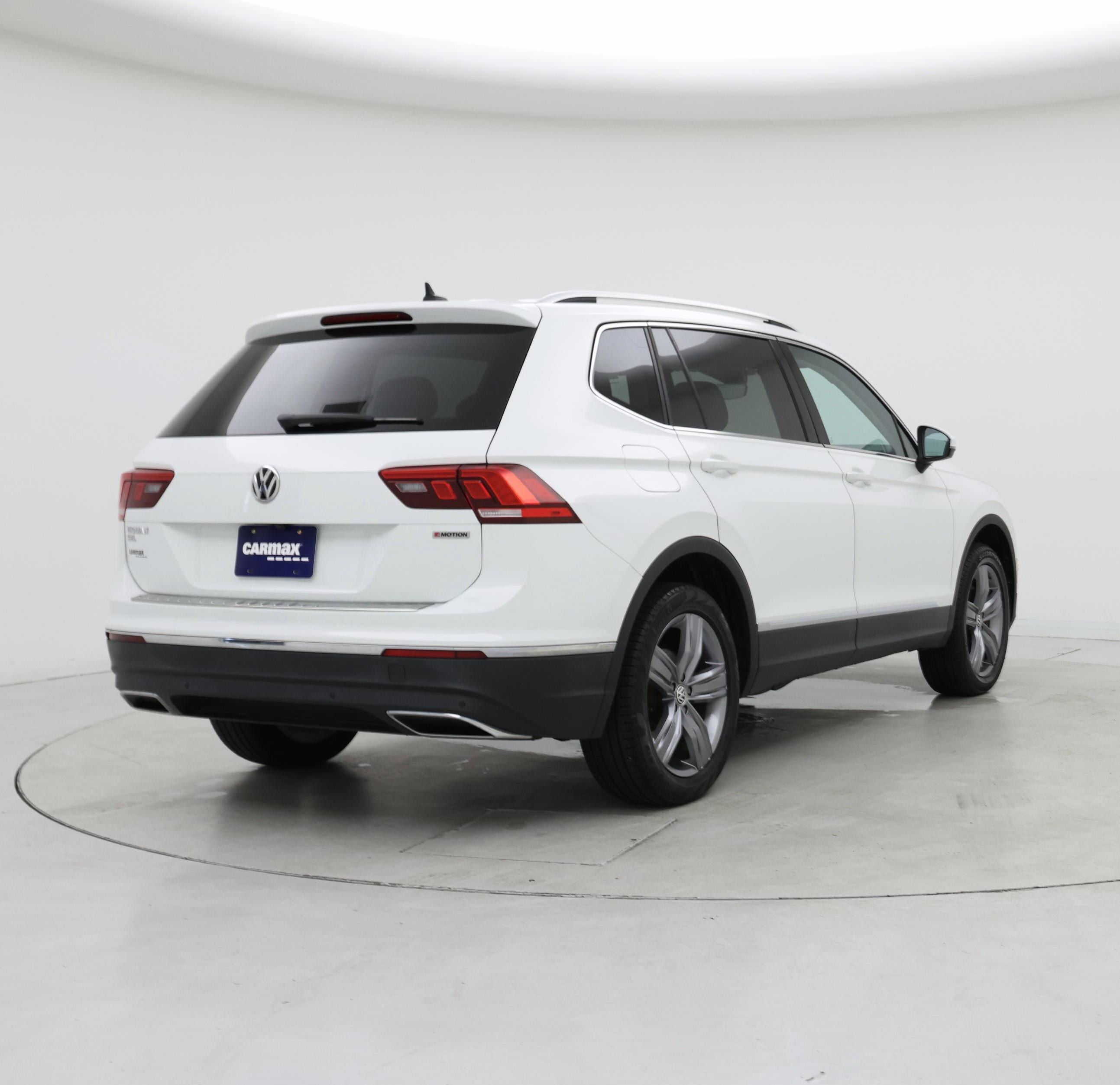 Thumbnail: 2019 Volkswagen Tiguan - 8