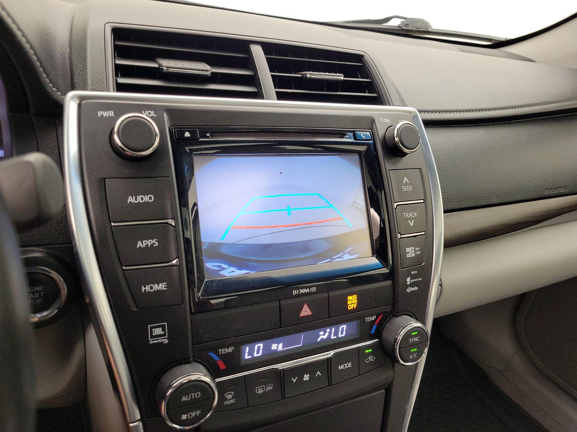 Thumbnail: 2016 Toyota Camry - 15