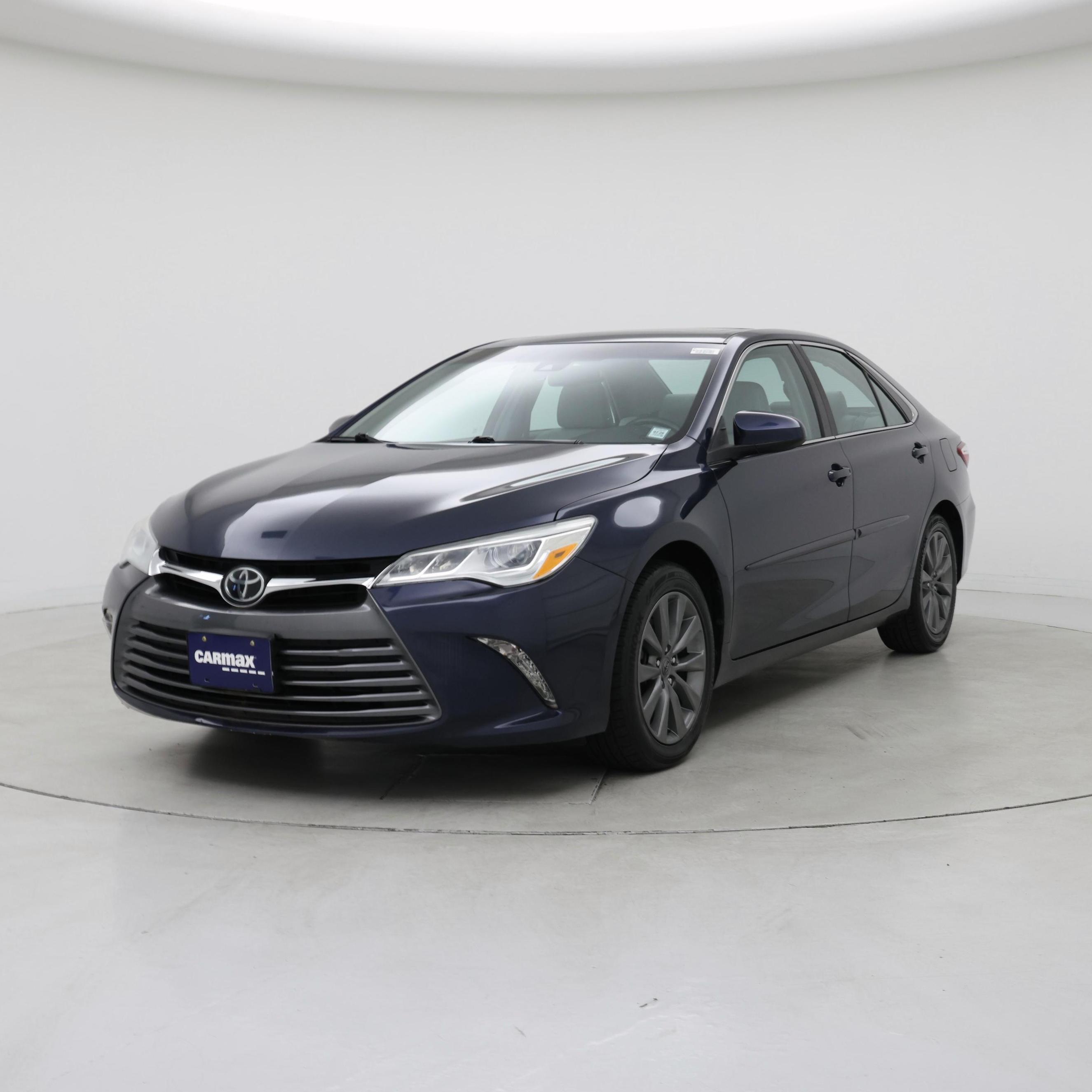 Thumbnail: 2016 Toyota Camry - 4