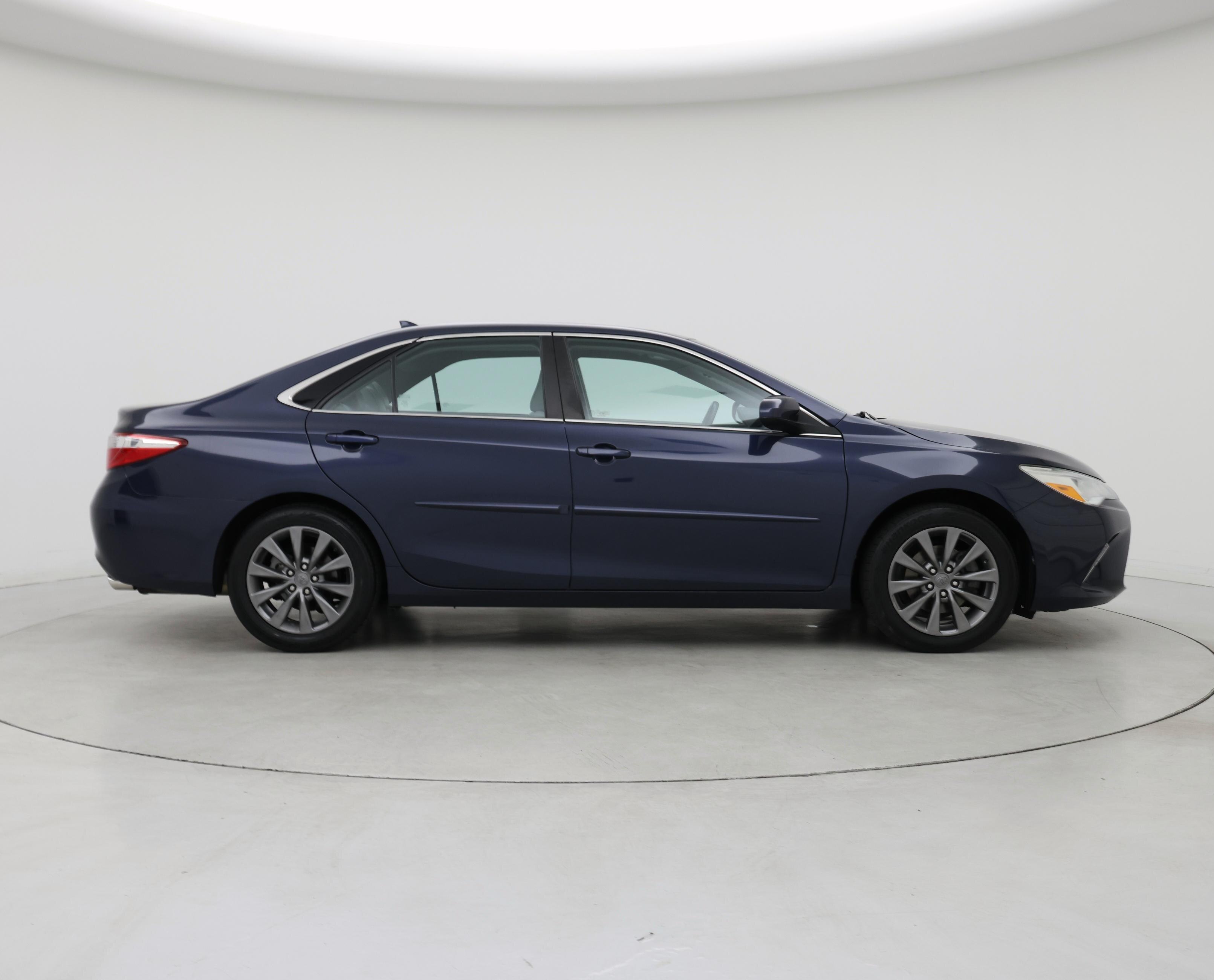 Thumbnail: 2016 Toyota Camry - 7