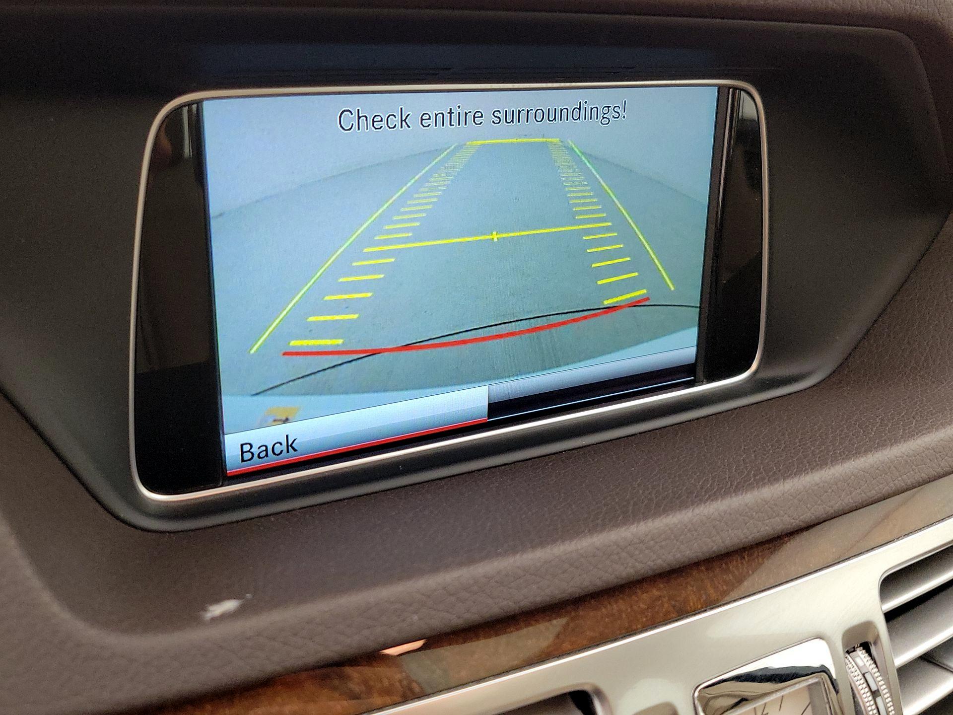 Thumbnail: 2014 Mercedes-Benz E-Class - 15