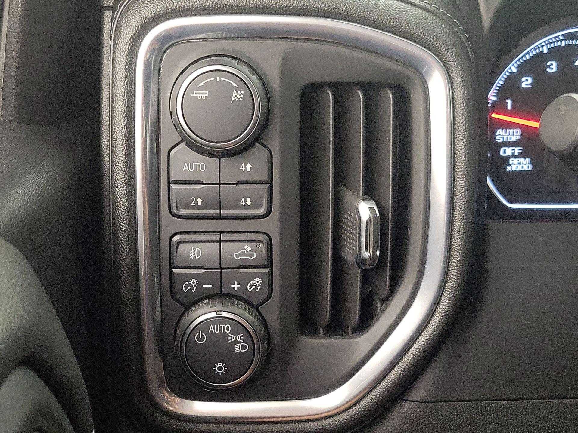 Thumbnail: 2019 Chevrolet Silverado 1500 - 13