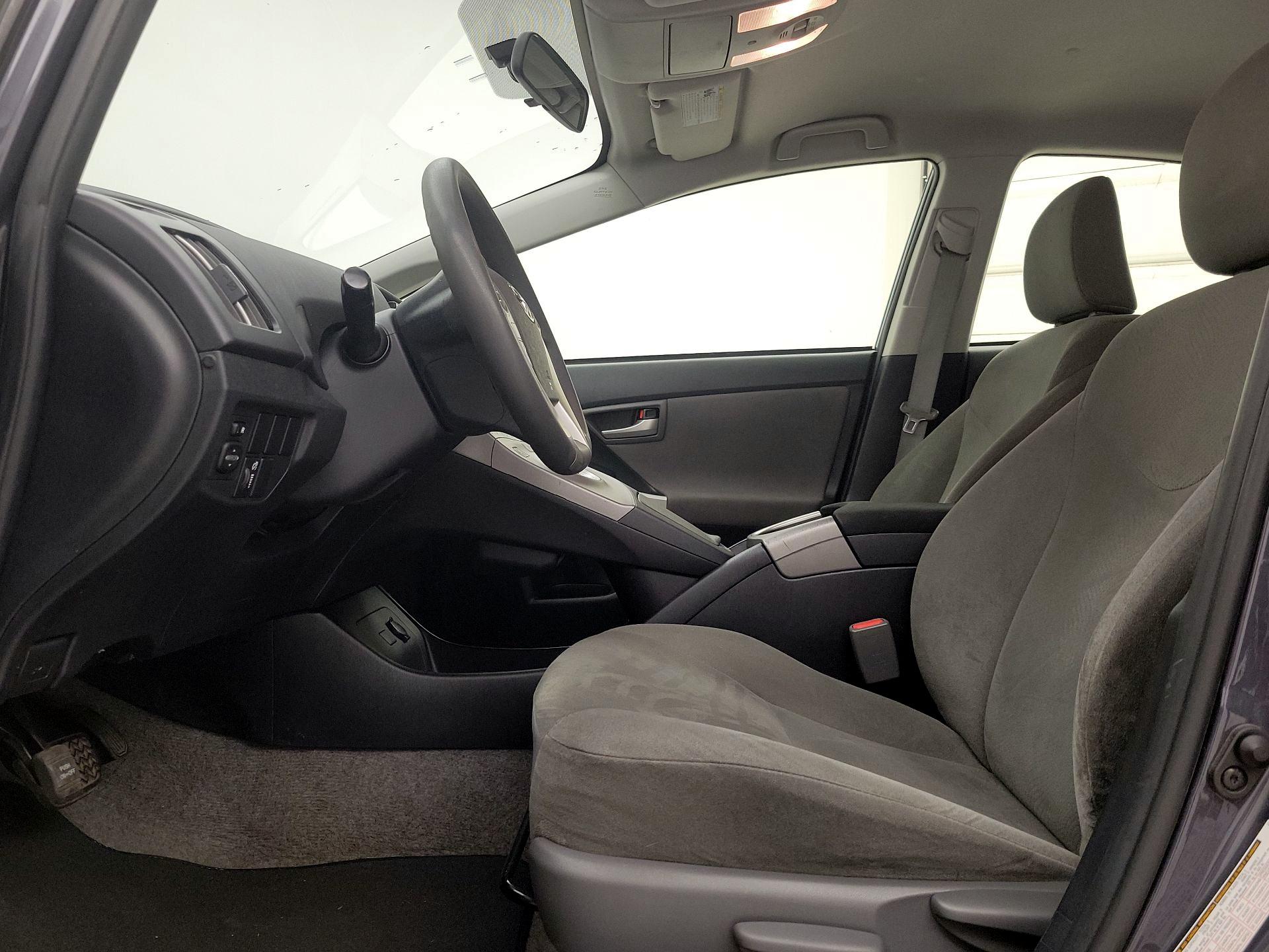 Thumbnail: 2015 Toyota Prius - 11