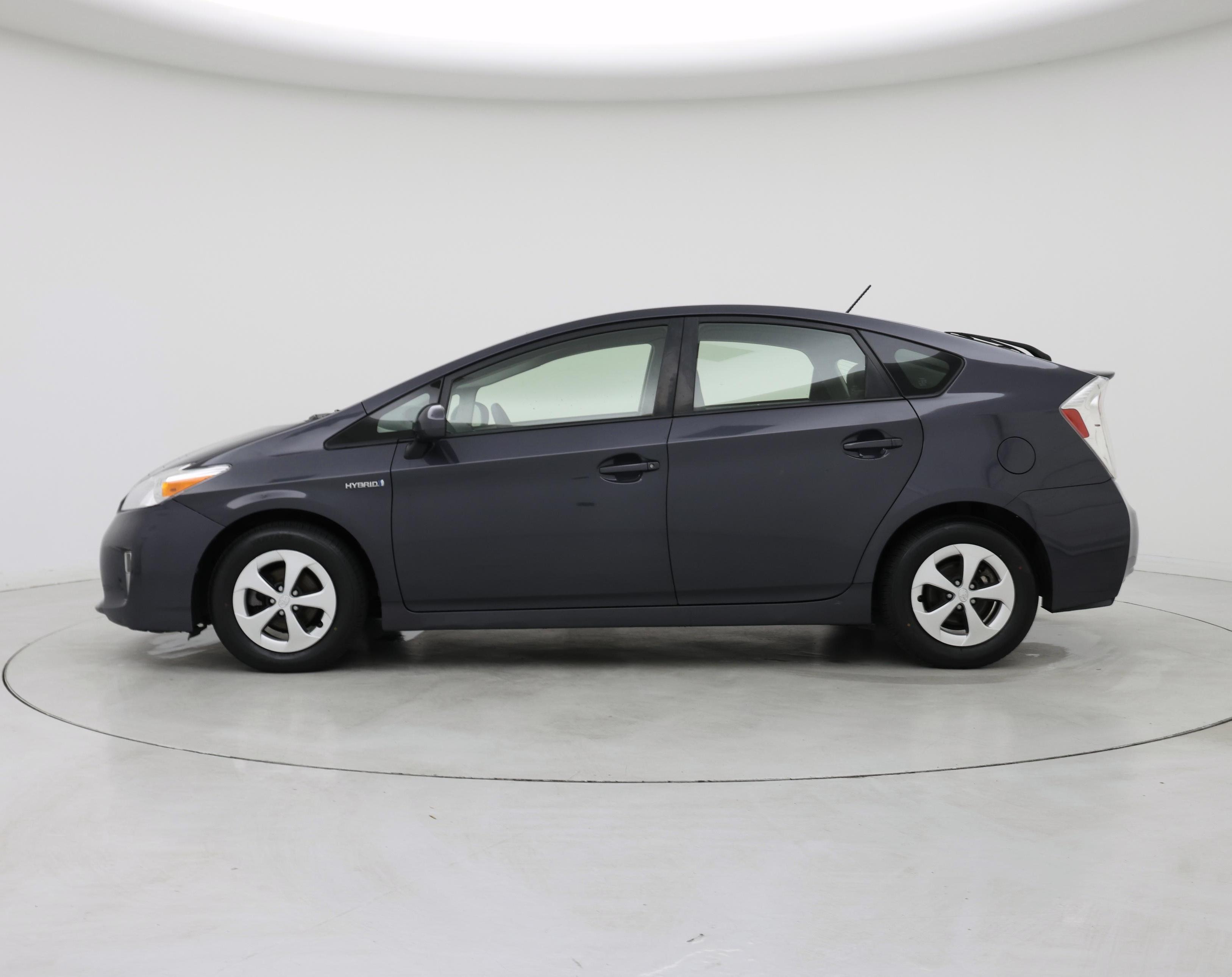 Thumbnail: 2015 Toyota Prius - 3