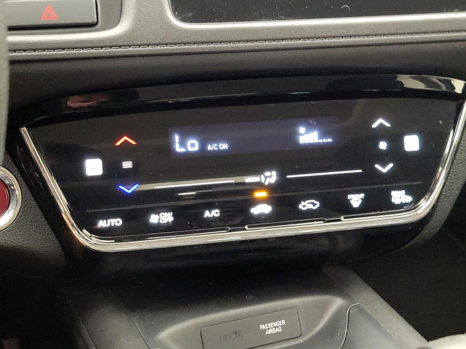 Thumbnail: 2018 Honda HR-V - 16