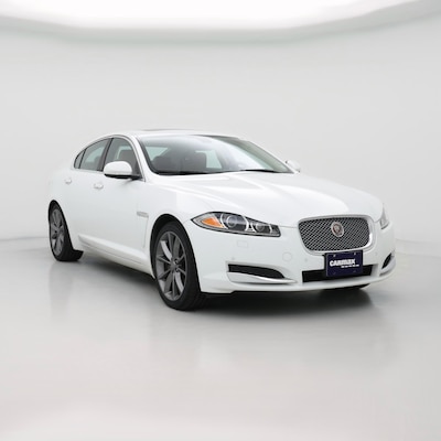 White 2015 Jaguar XF Sport