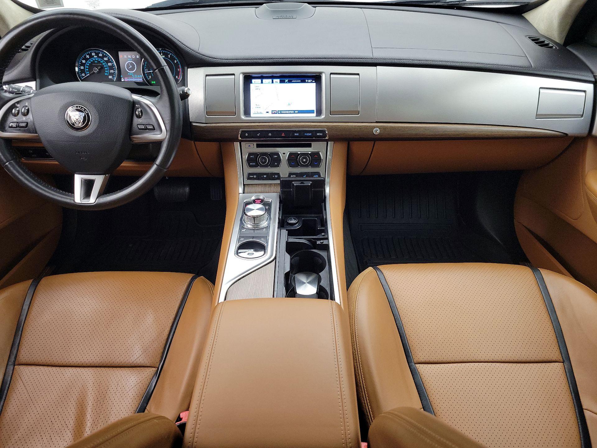 Thumbnail: 2015 Jaguar XF - 9