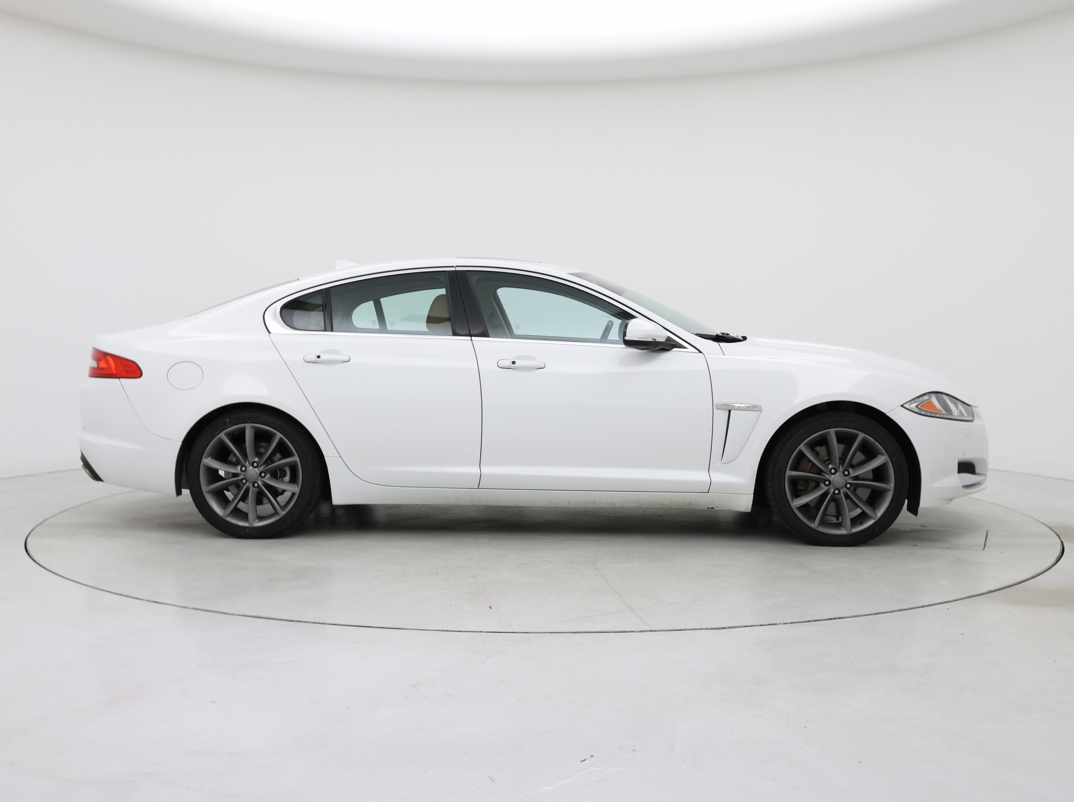Thumbnail: 2015 Jaguar XF - 7