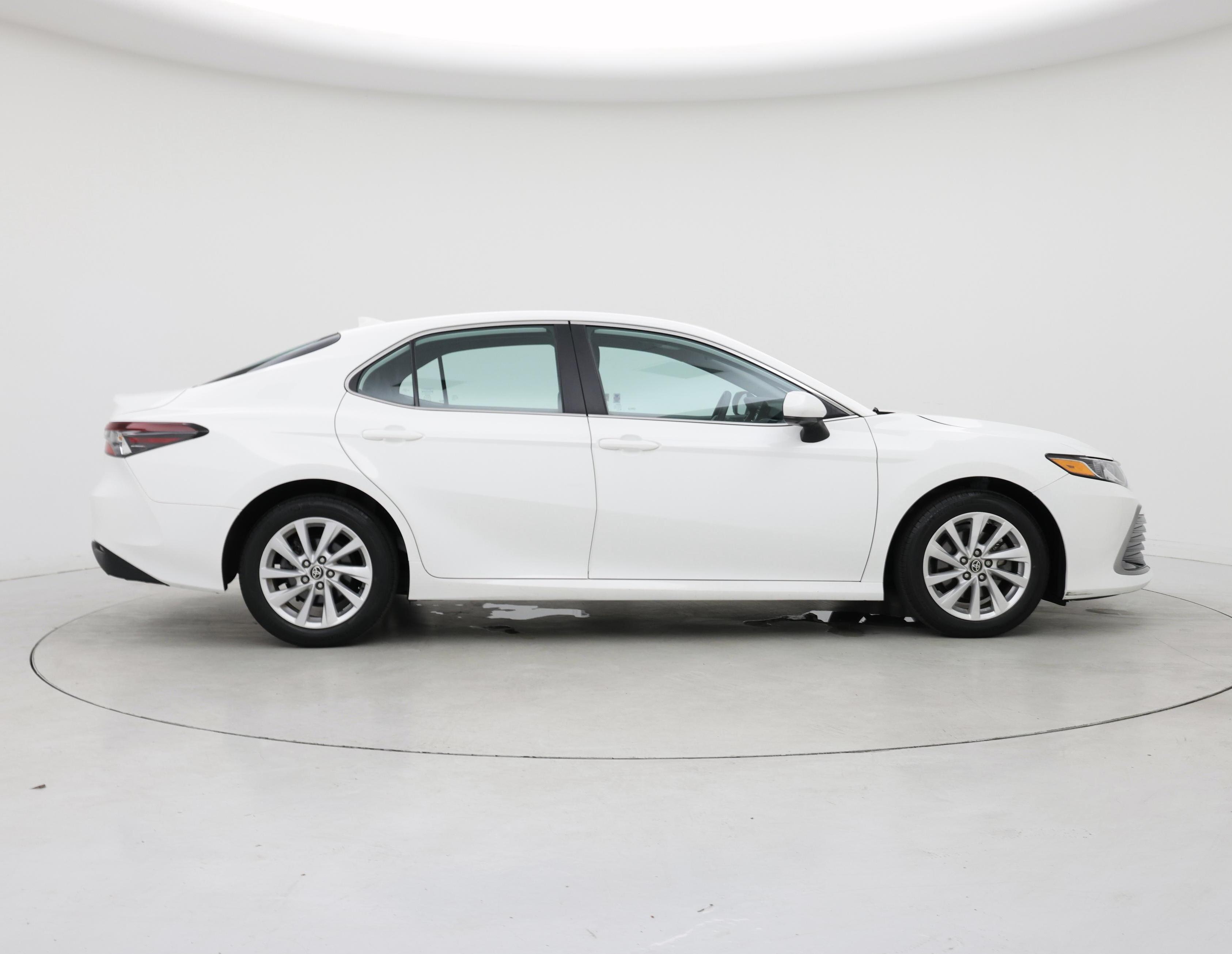 Thumbnail: 2022 Toyota Camry - 7