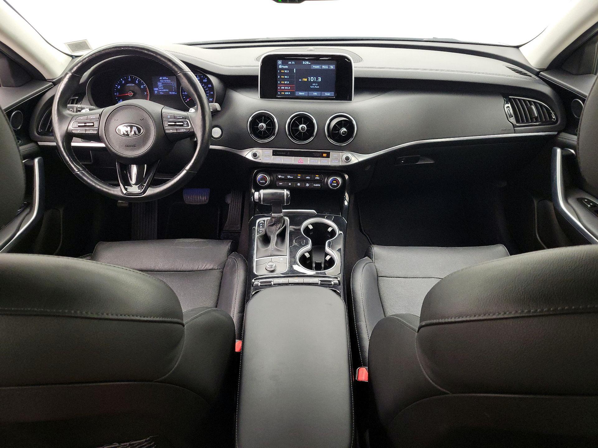 Thumbnail: 2018 Kia Stinger - 9