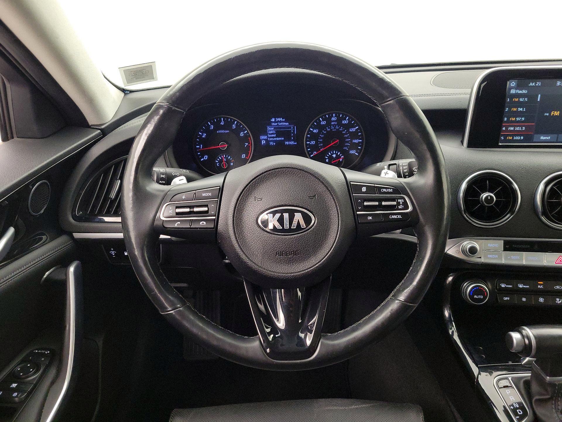 Thumbnail: 2018 Kia Stinger - 10