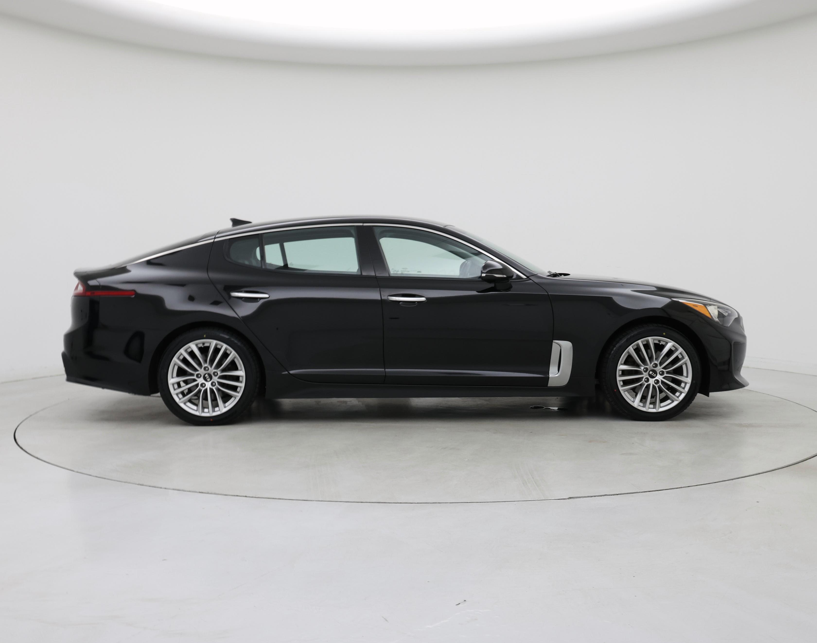 Thumbnail: 2018 Kia Stinger - 7