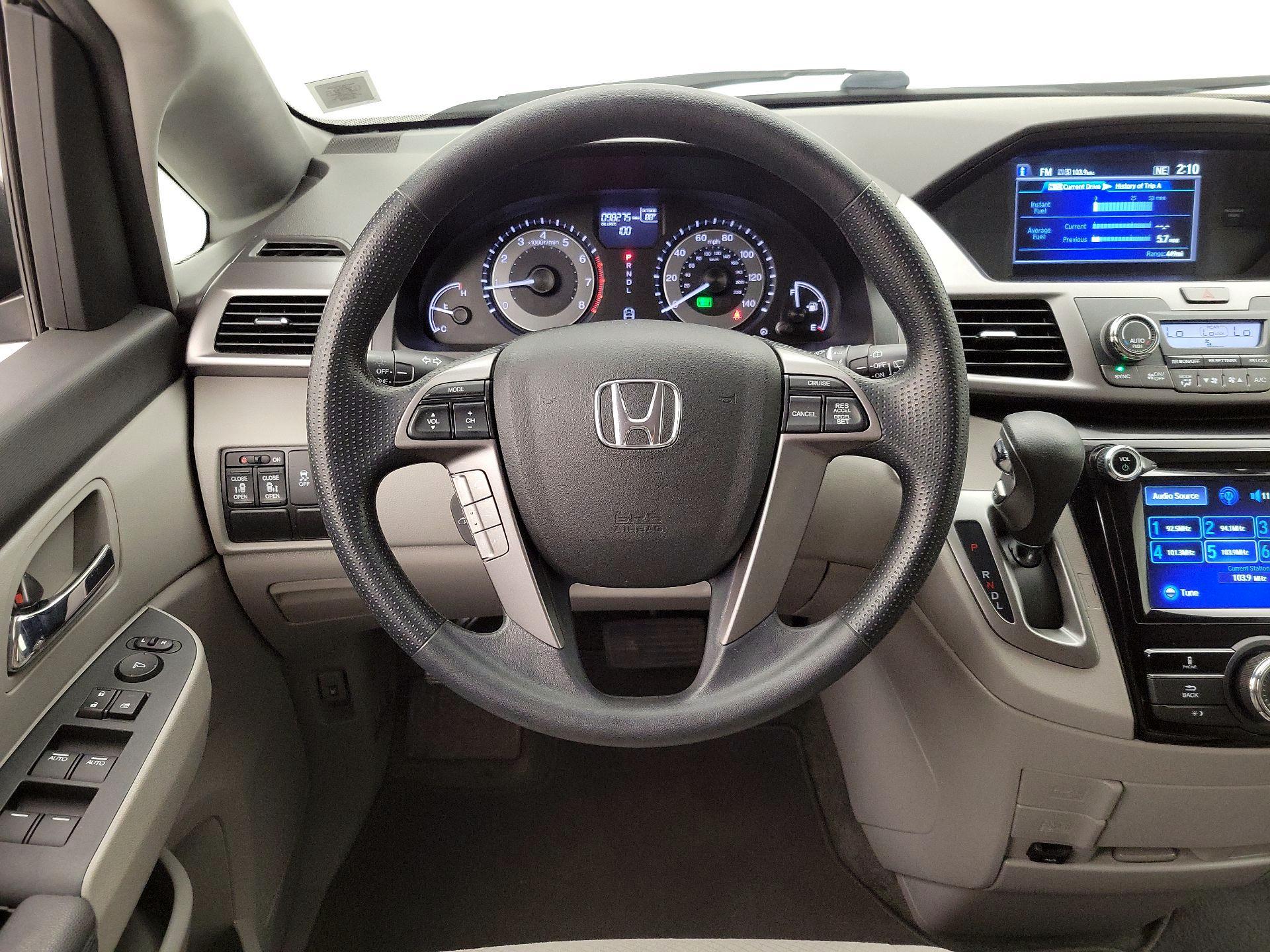 Thumbnail: 2015 Honda Odyssey - 10