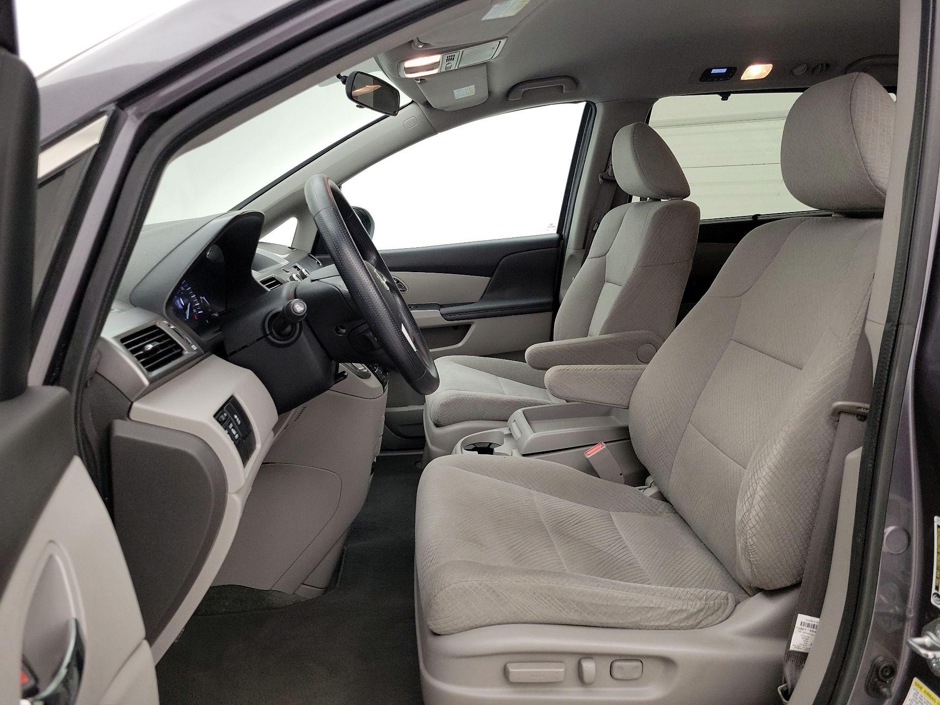 Thumbnail: 2015 Honda Odyssey - 11