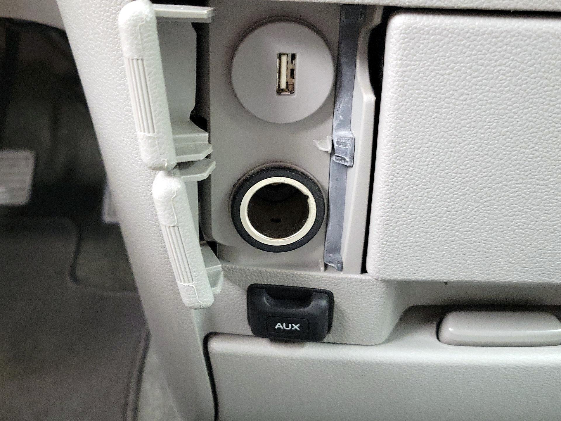 Thumbnail: 2015 Honda Odyssey - 18