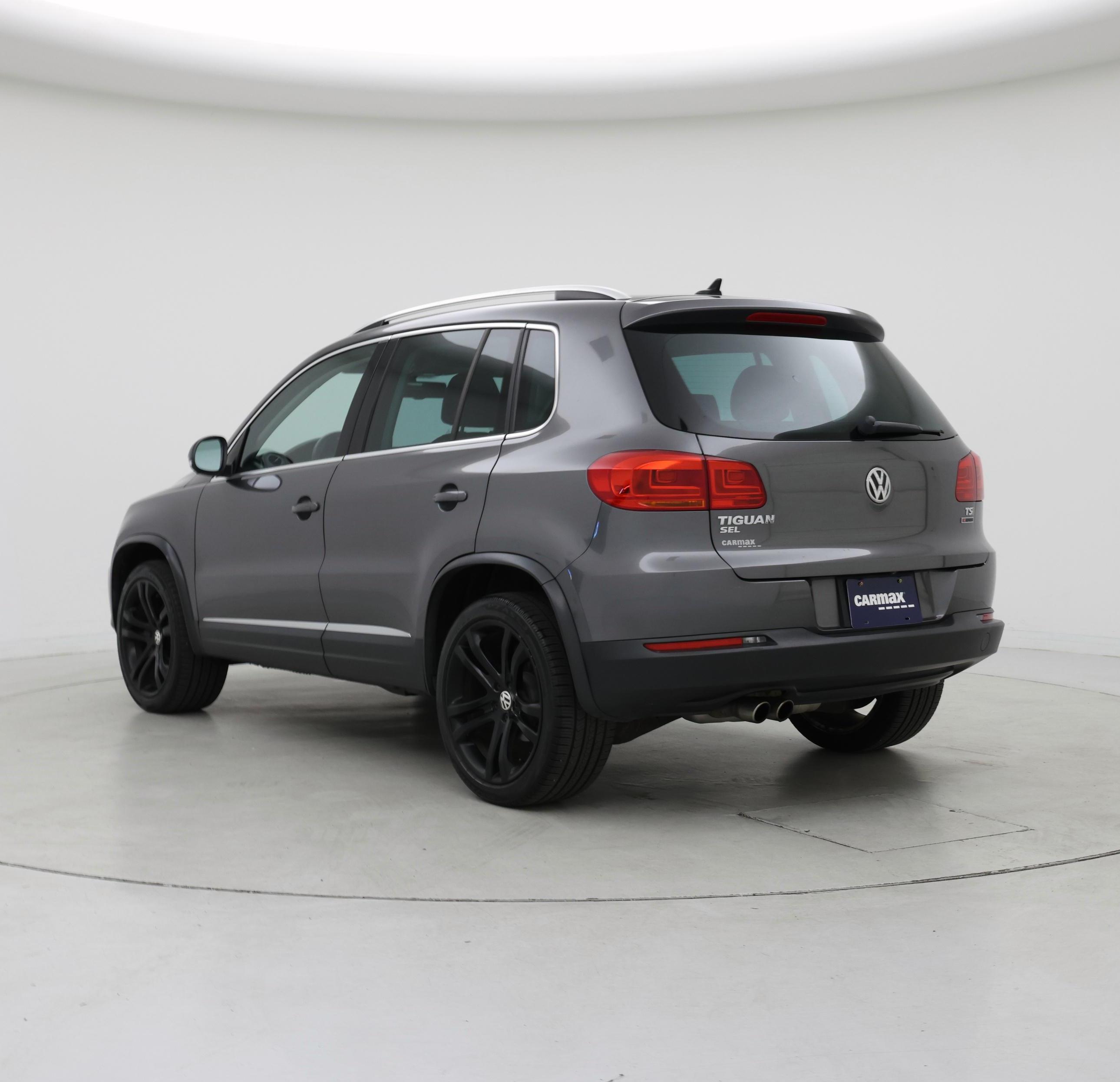 Thumbnail: 2016 Volkswagen Tiguan - 2
