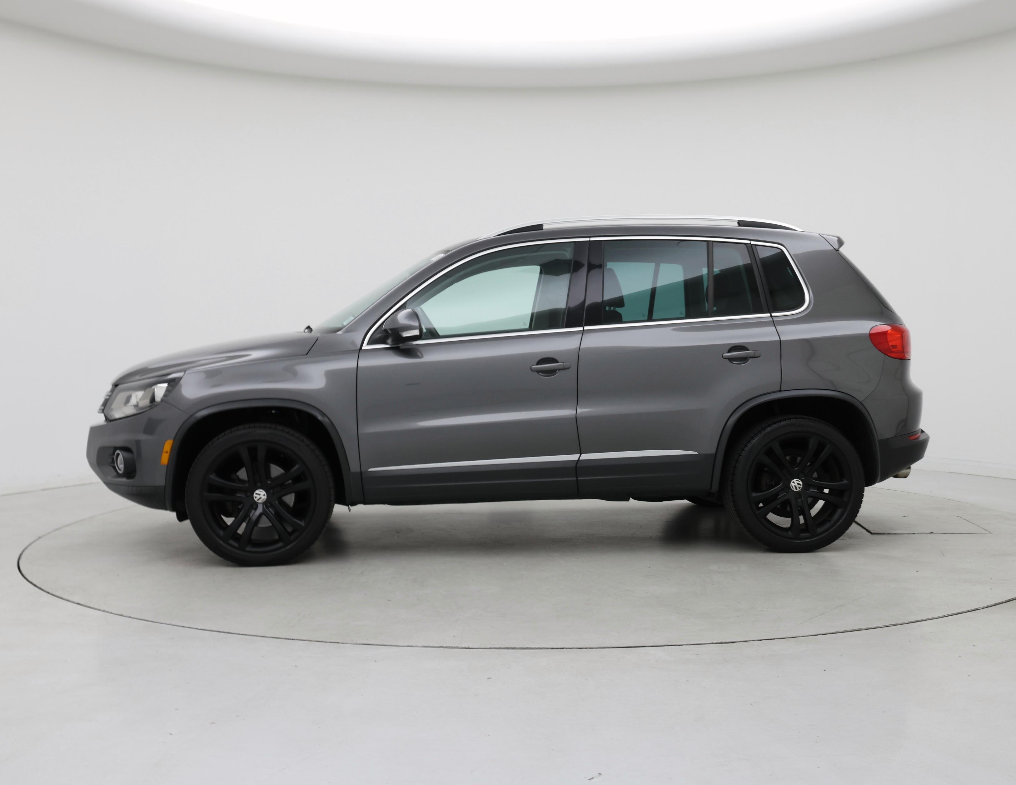 Thumbnail: 2016 Volkswagen Tiguan - 3