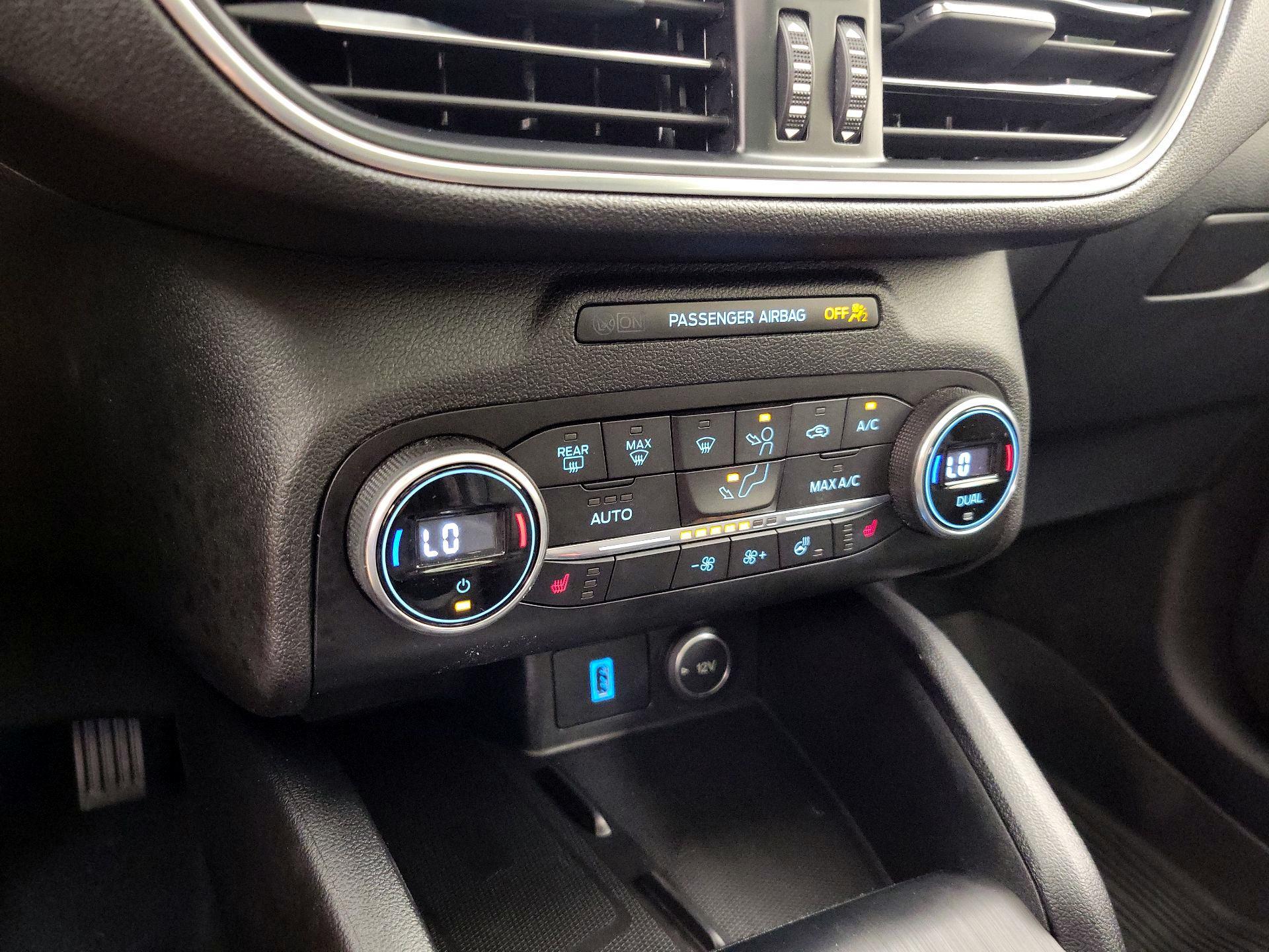 Thumbnail: 2020 Ford Escape - 17