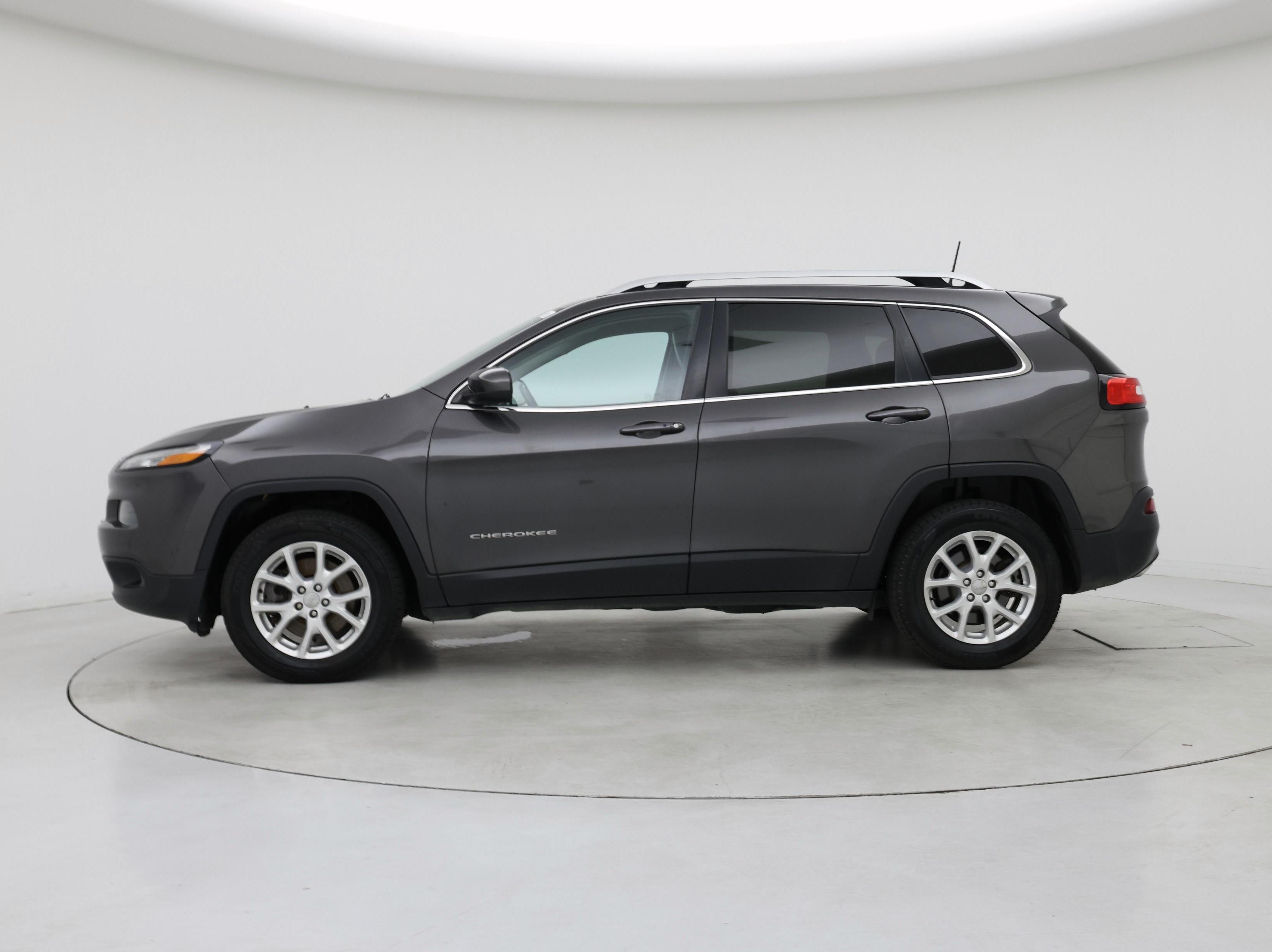 Thumbnail: 2018 Jeep Cherokee - 3