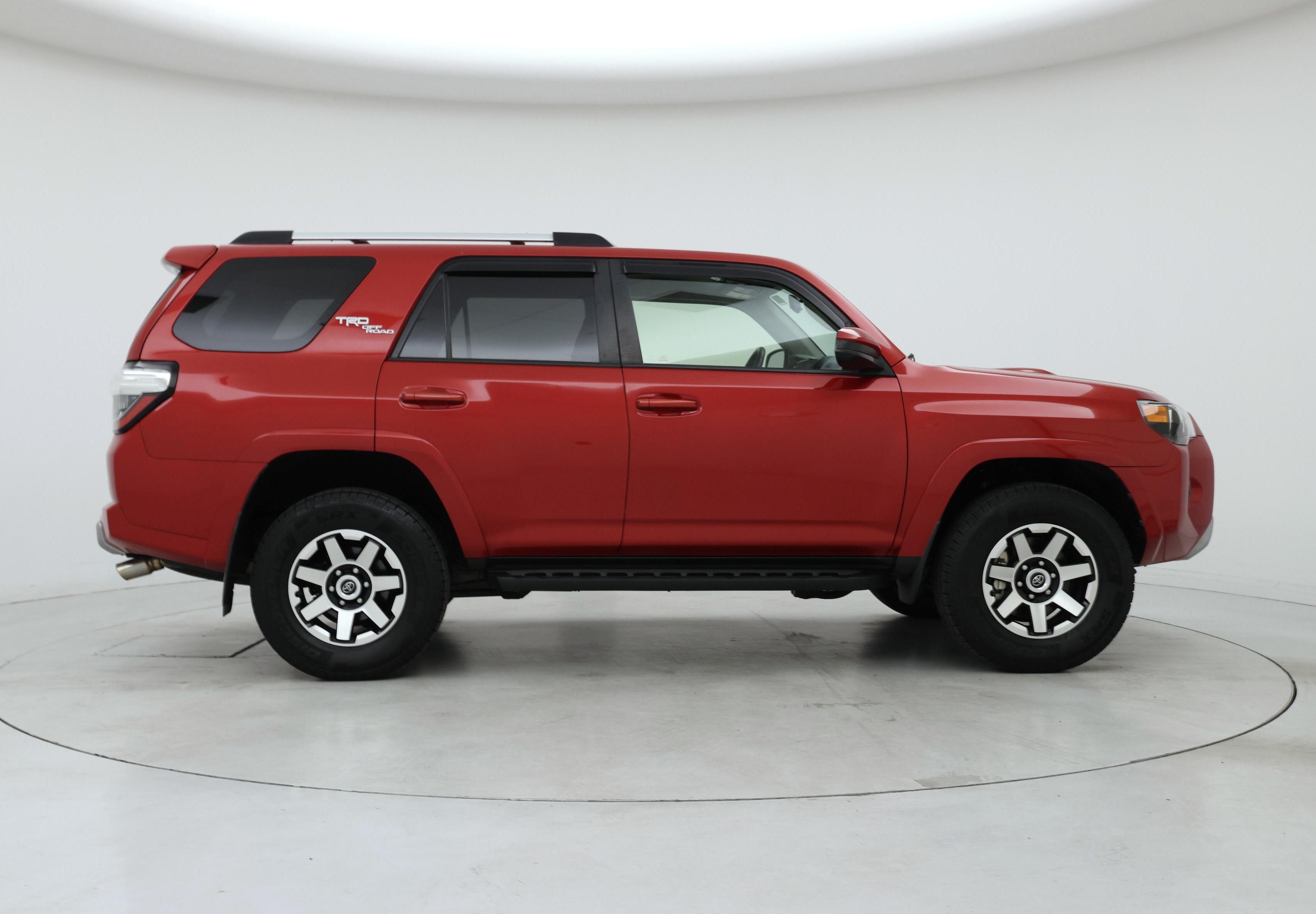 Thumbnail: 2017 Toyota 4Runner - 7